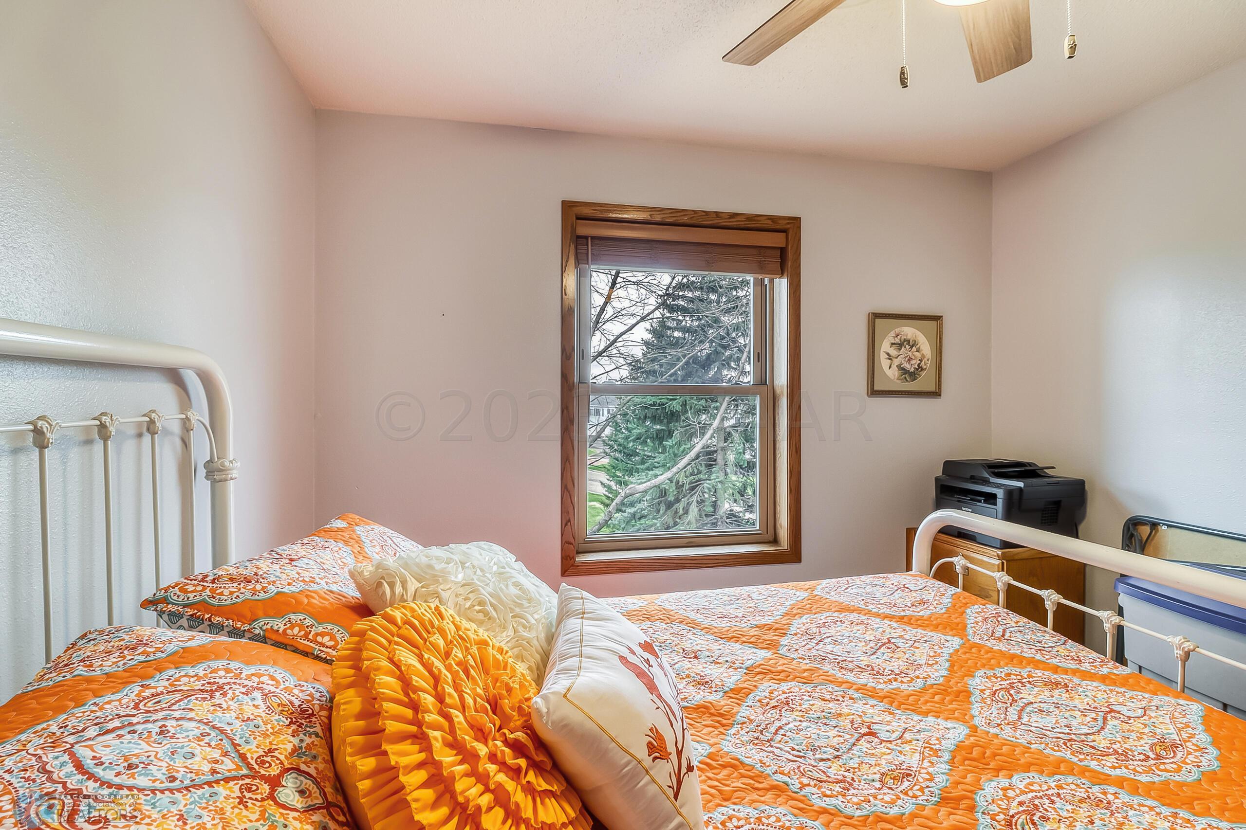 Unit Bedroom1_2