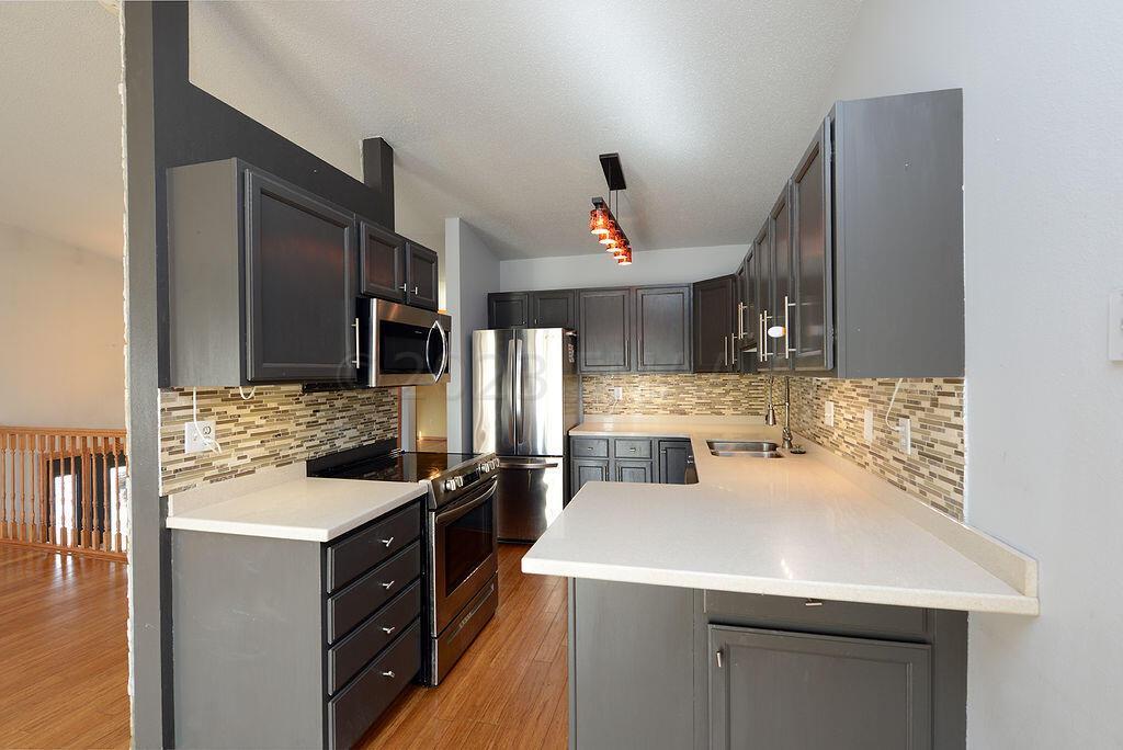 Kitchen With Breakfast Bar