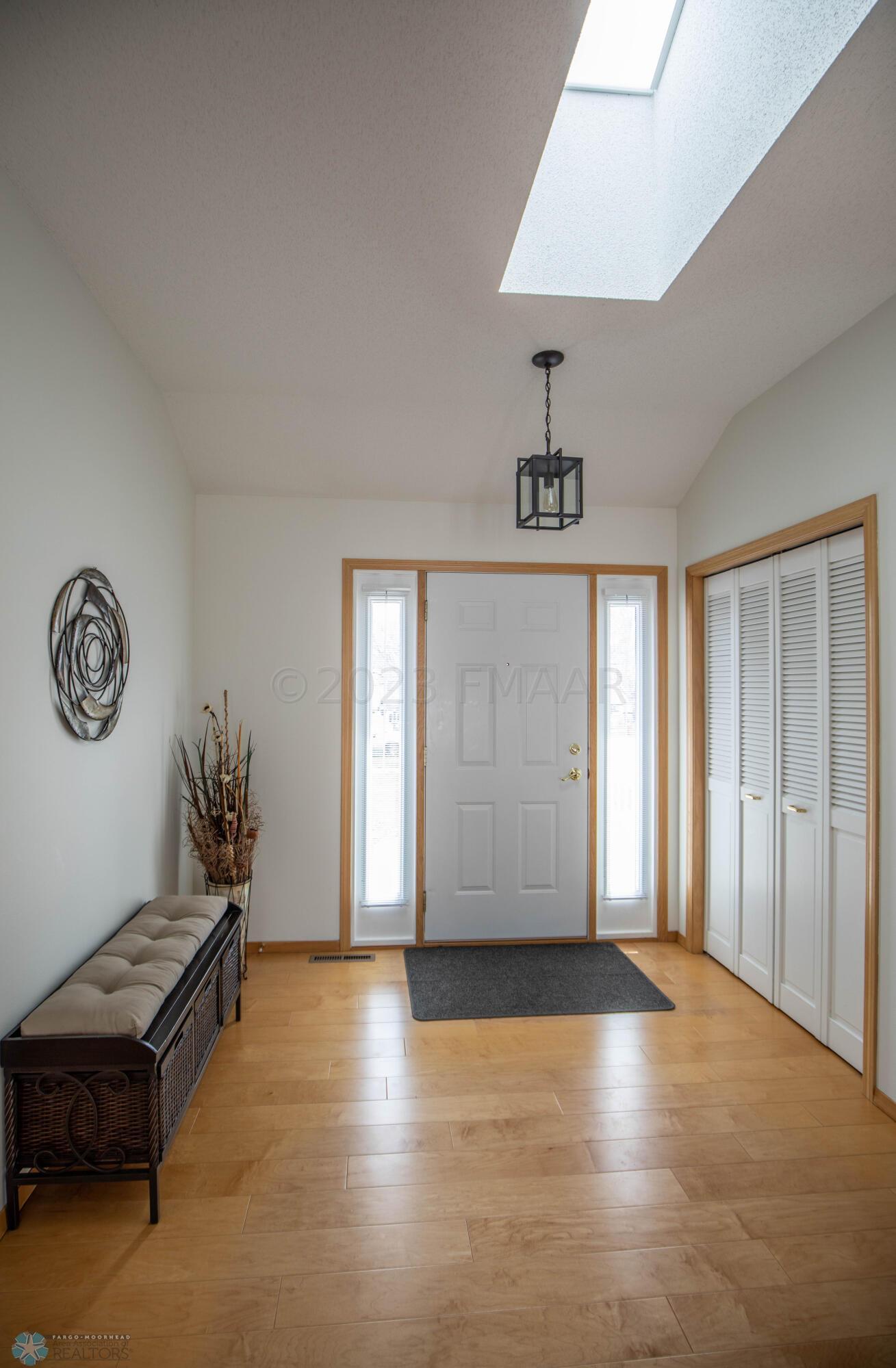 2801 37 1/2 Avenue S, Fargo