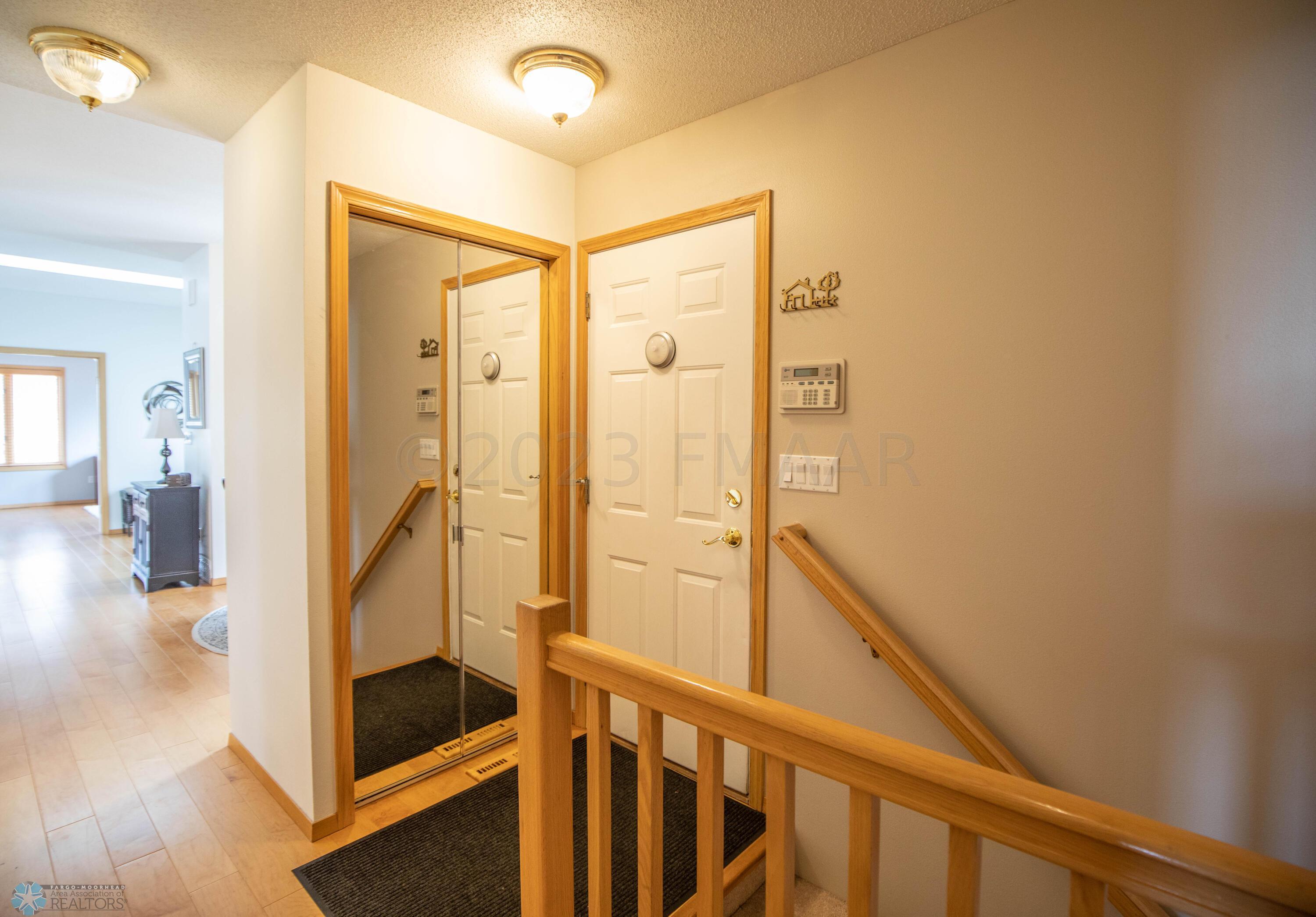 2801 37 1/2 Avenue S, Fargo
