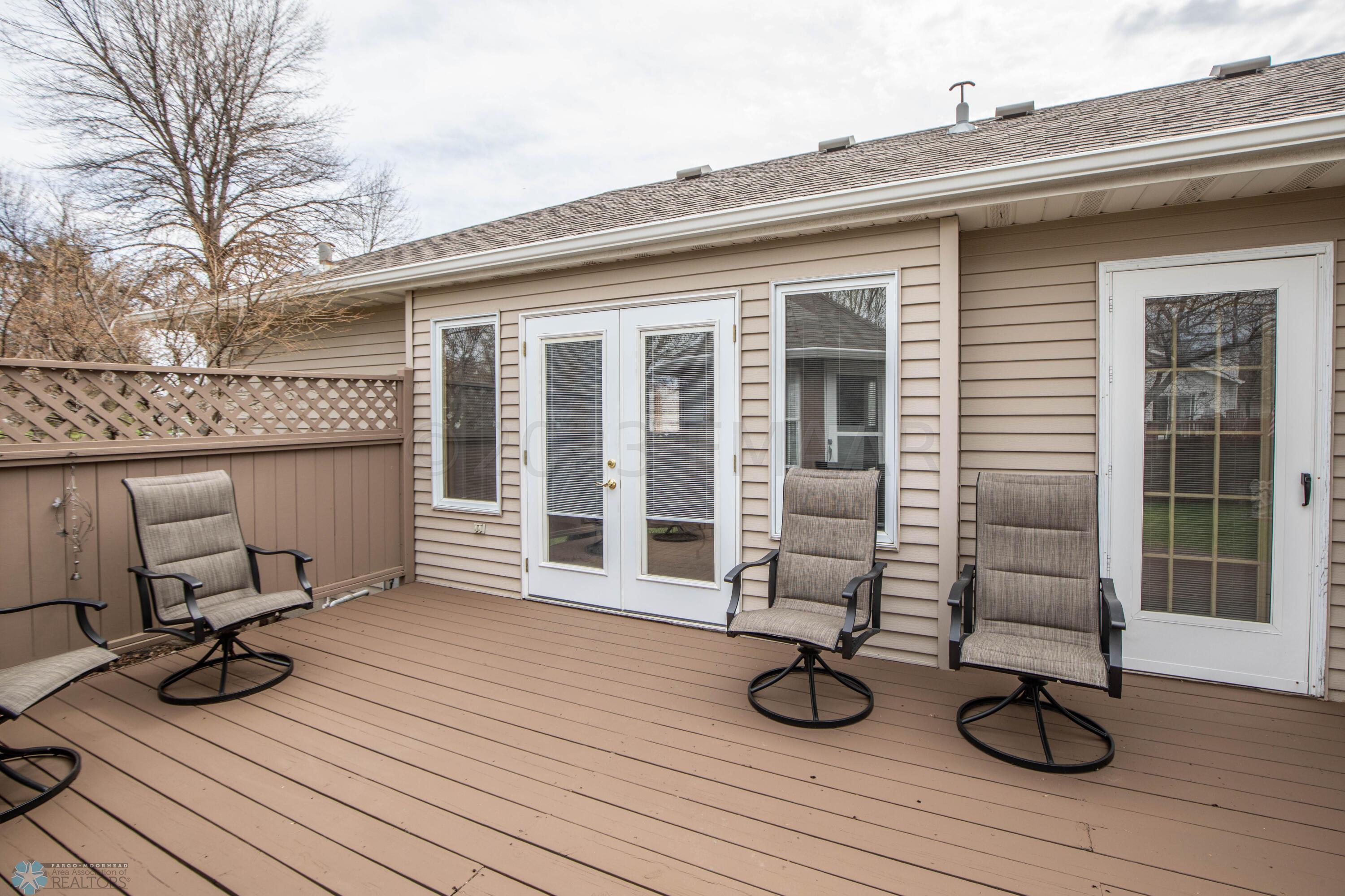 2801 37 1/2 Avenue S, Fargo