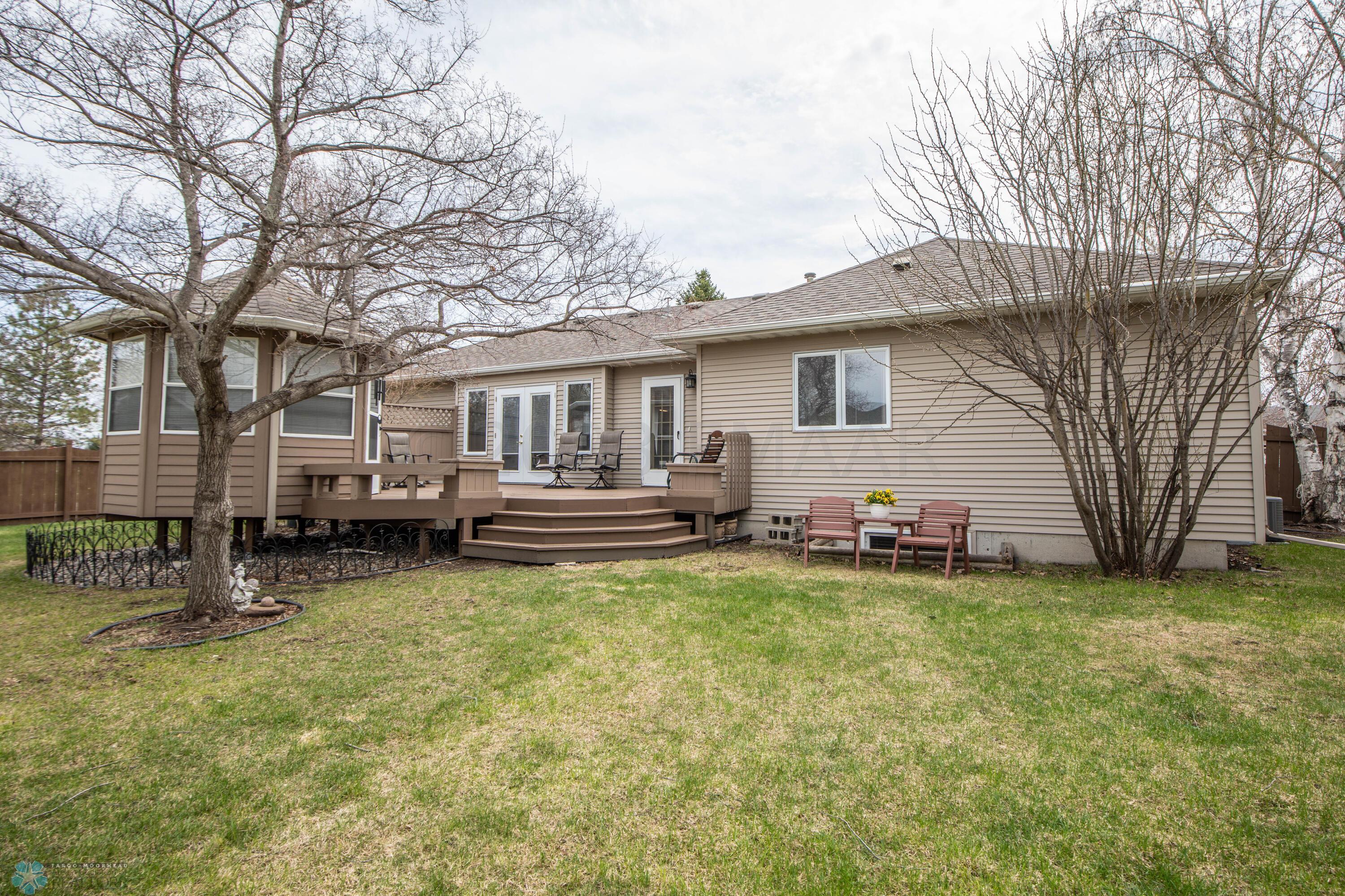 2801 37 1/2 Avenue S, Fargo
