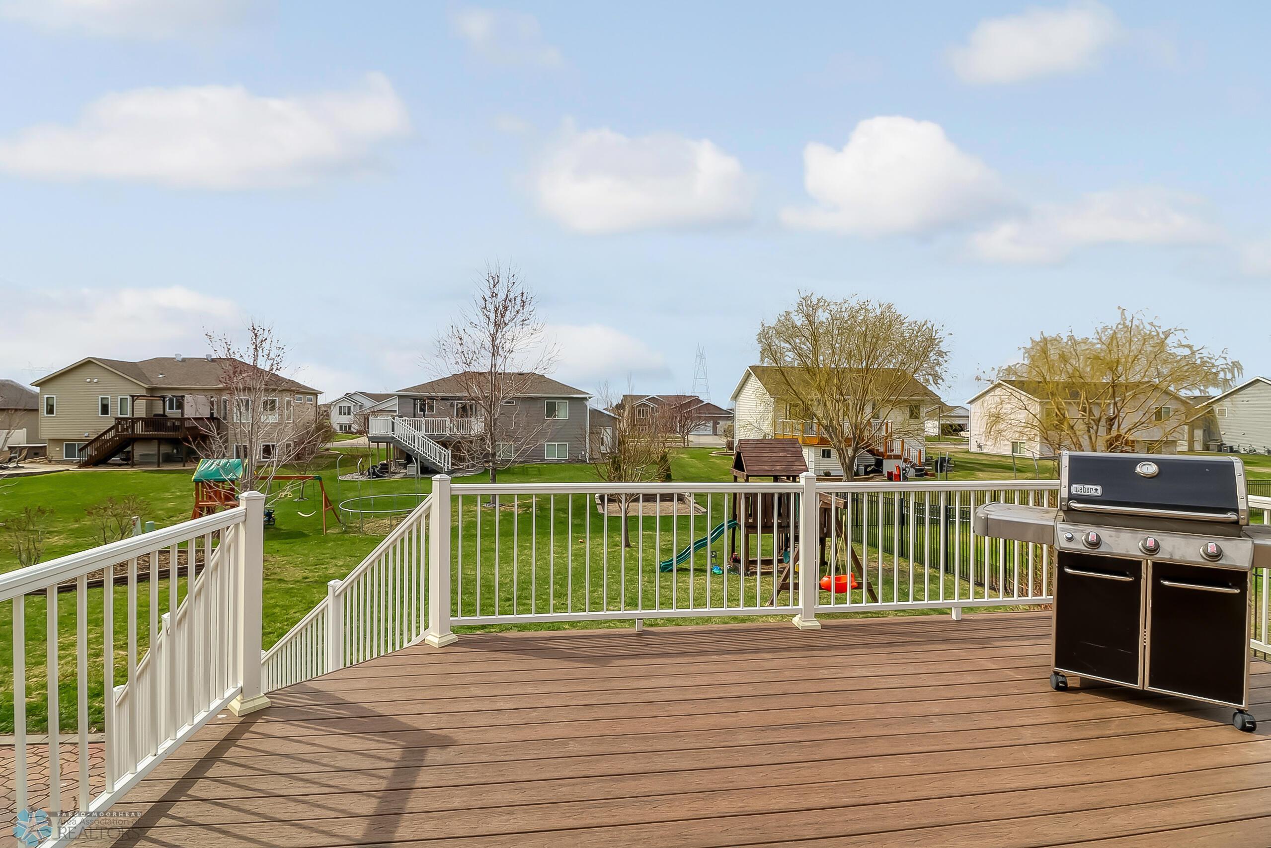 BackyardDeck1_1