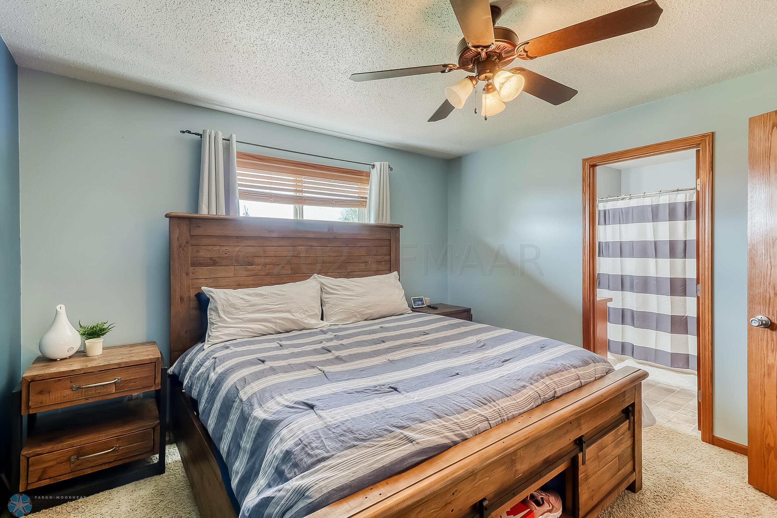 Master Bedroom1_1