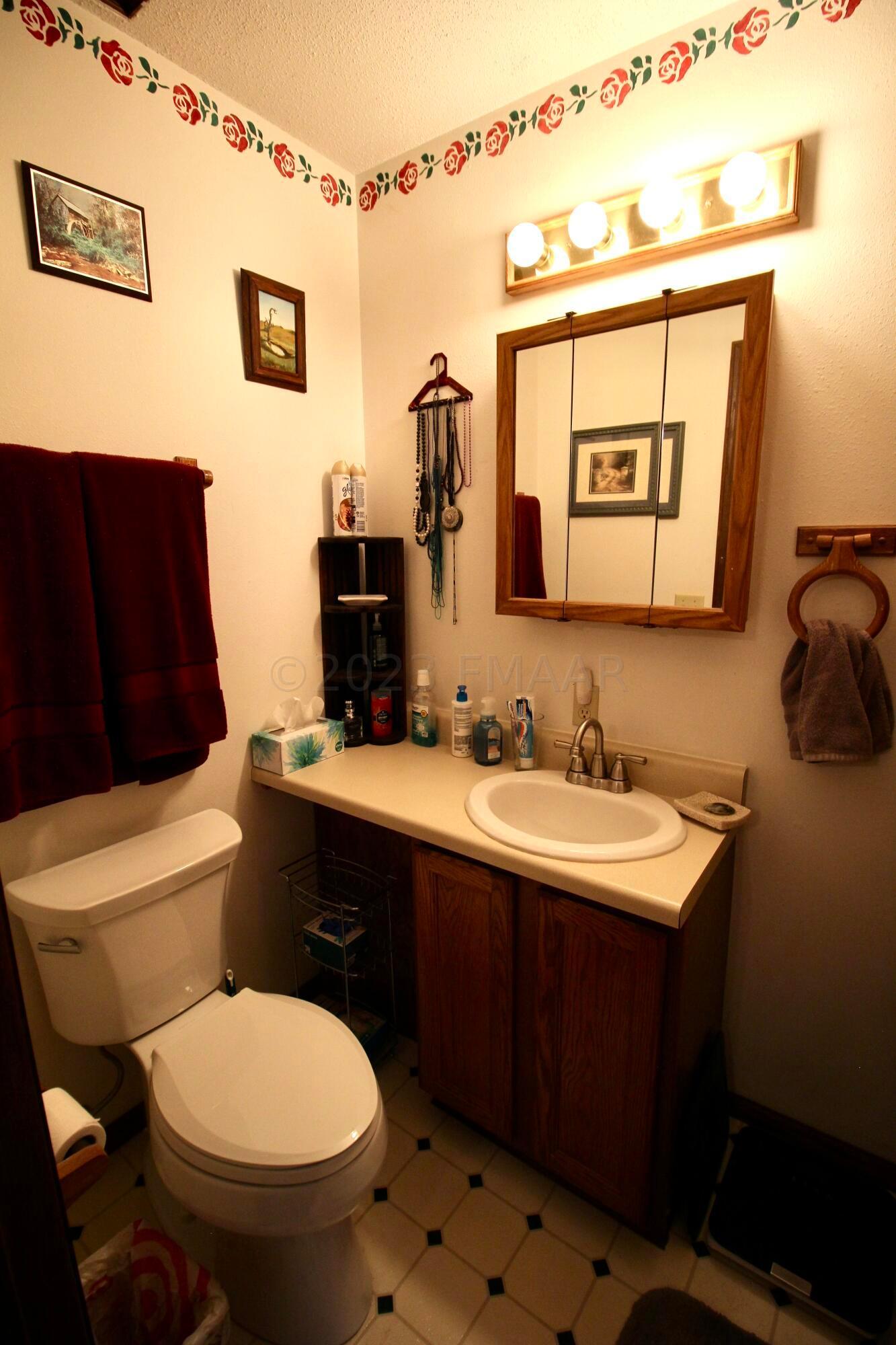 2BD4E695-2022-4FEA-990F-64E0681DC42E_1_2