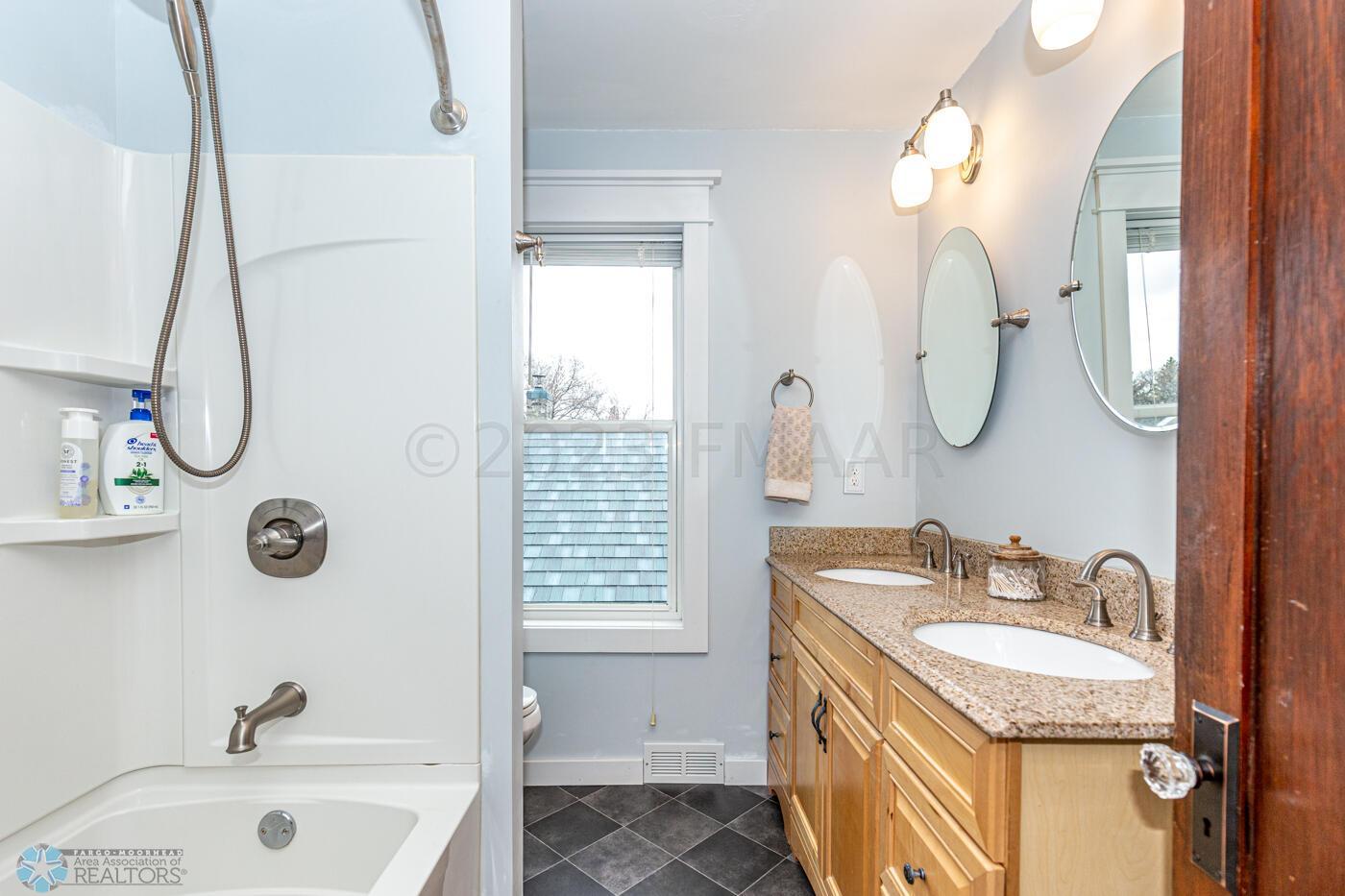 Upstairs Bathroom w/ double vanity