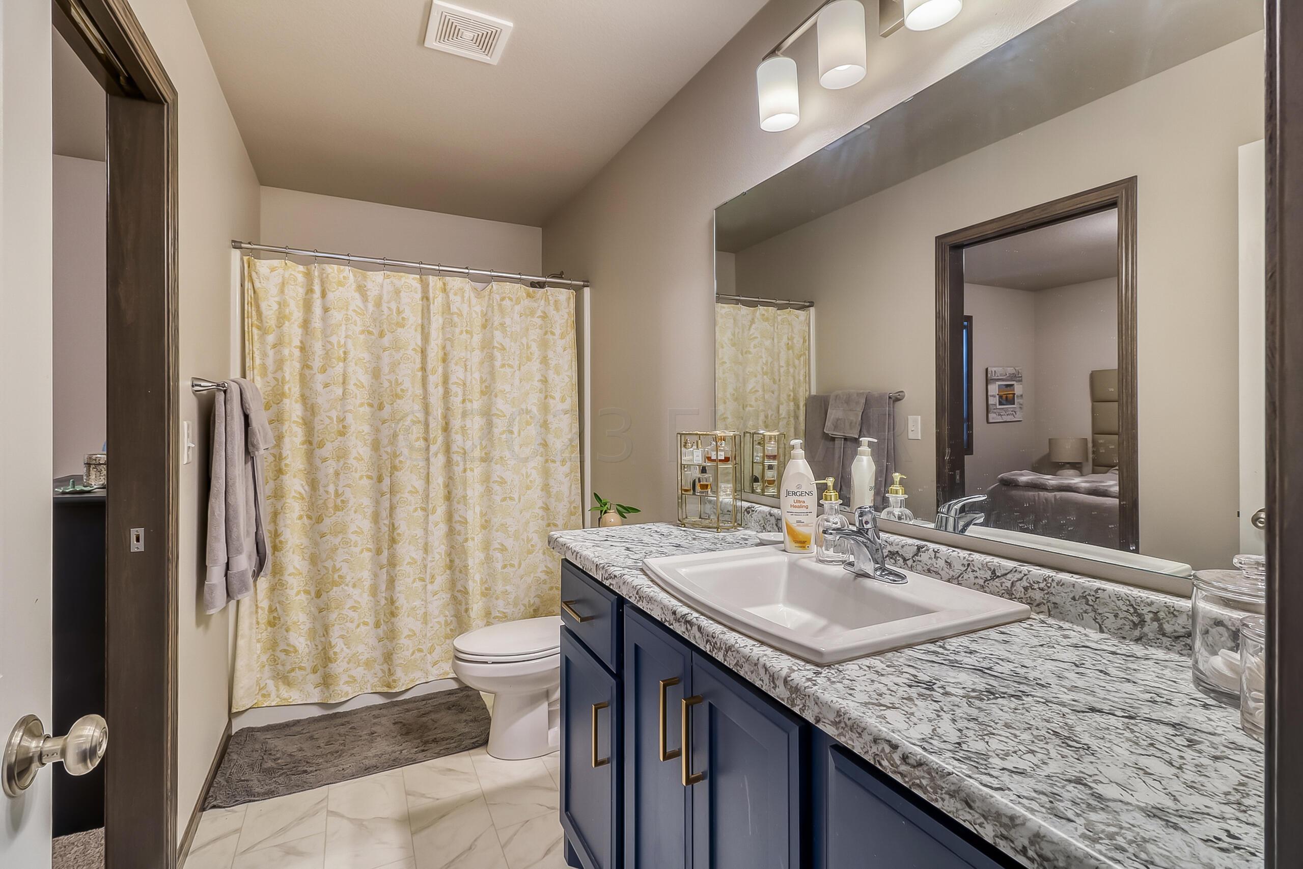 Bathroom1_1