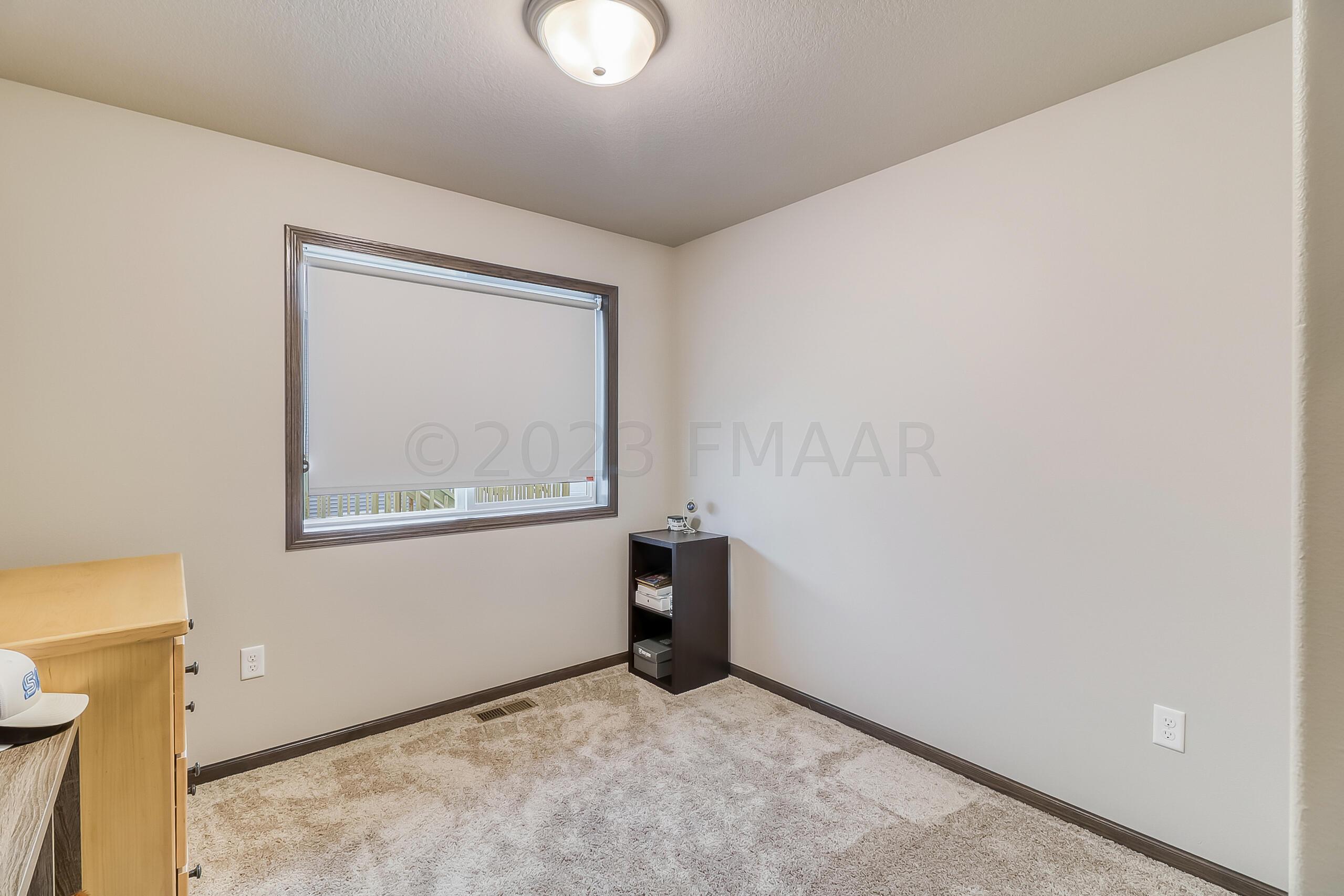 Bedroom2_1