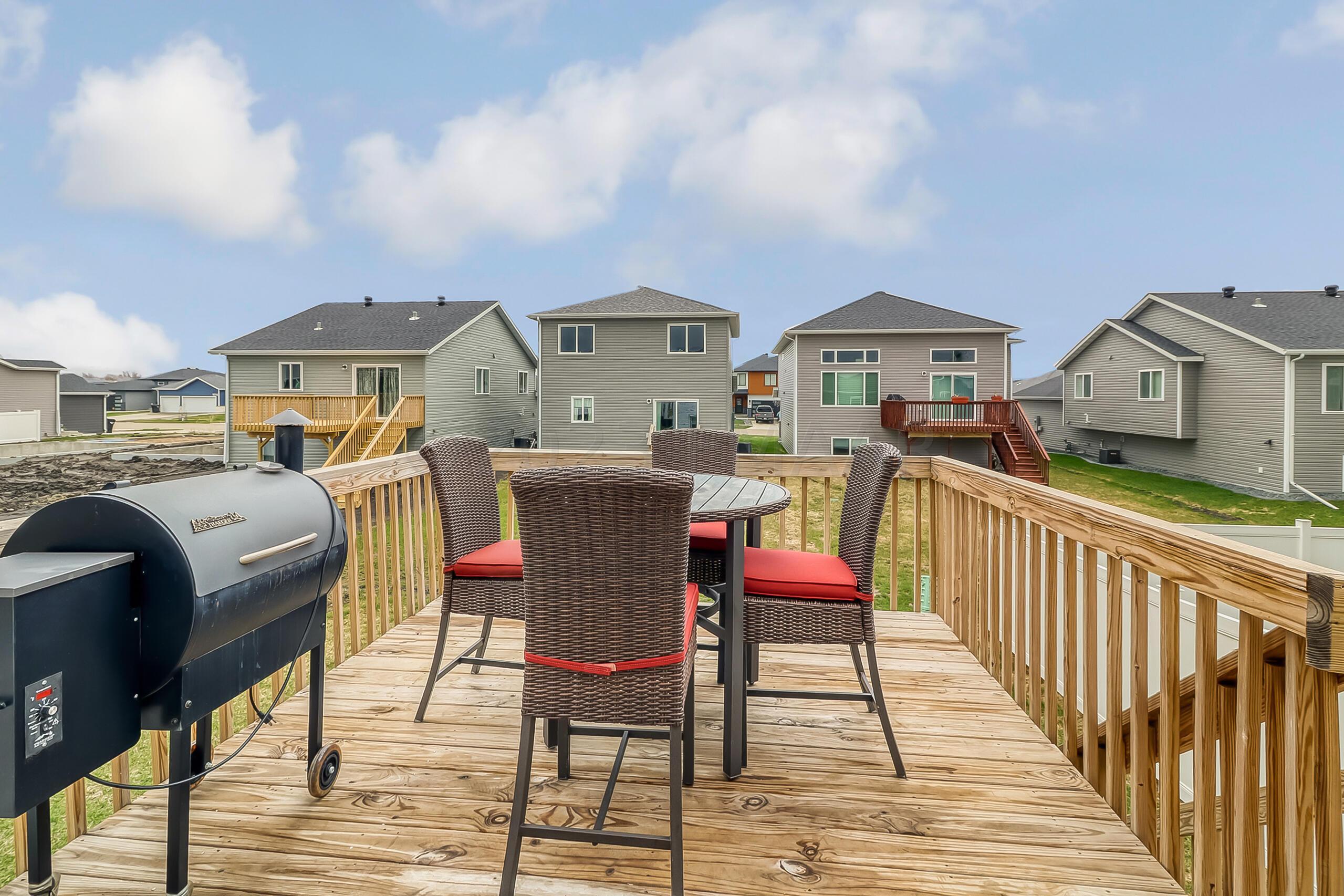 BackyardDeck1_2