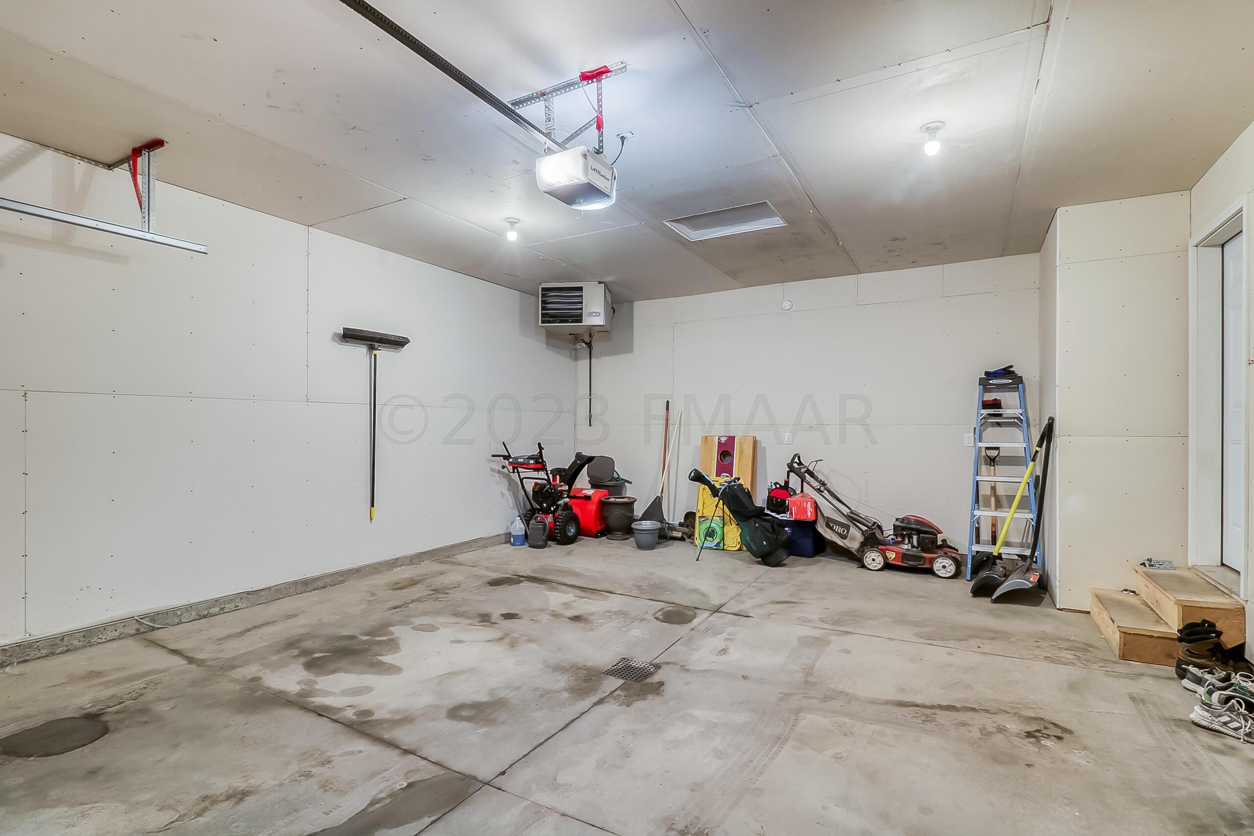 Garage1_2