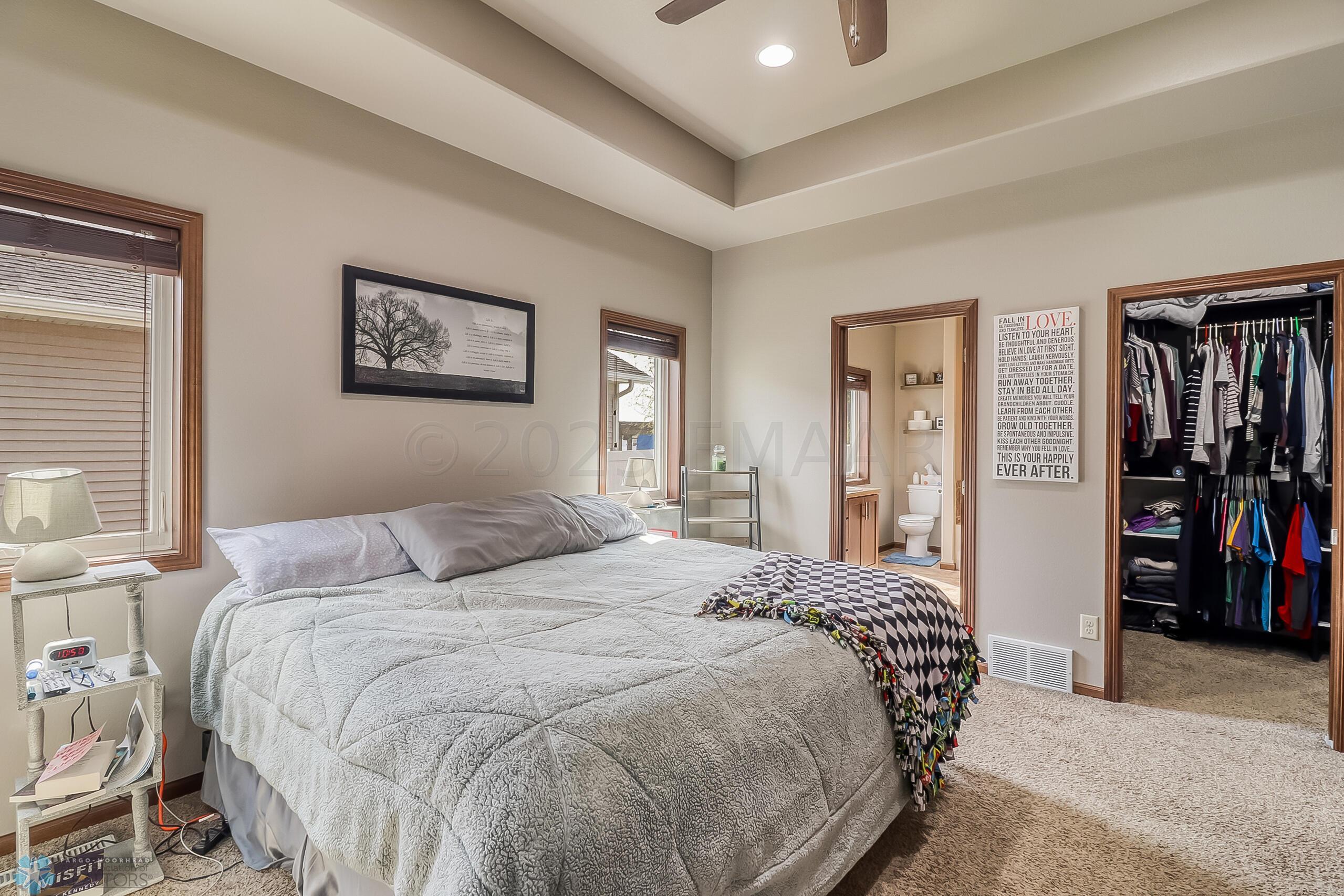 Master Bedroom1_2
