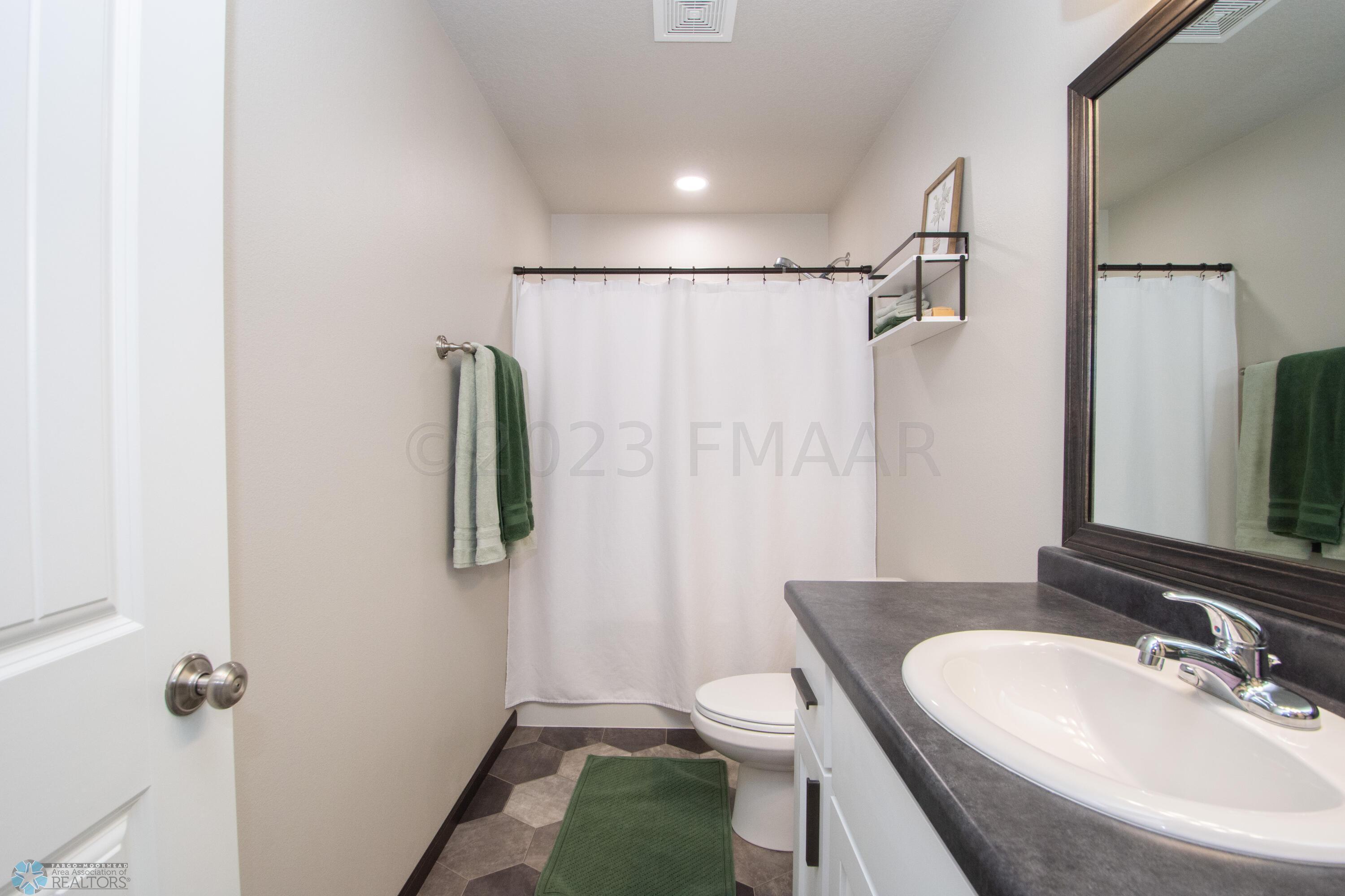 Full Bathroom