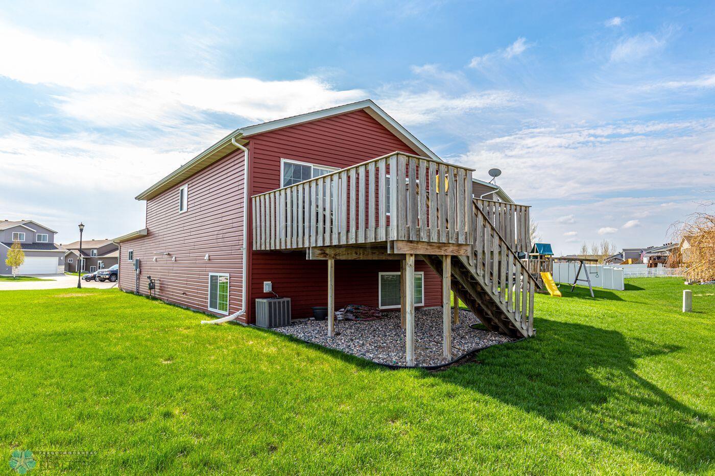 Huge Deck