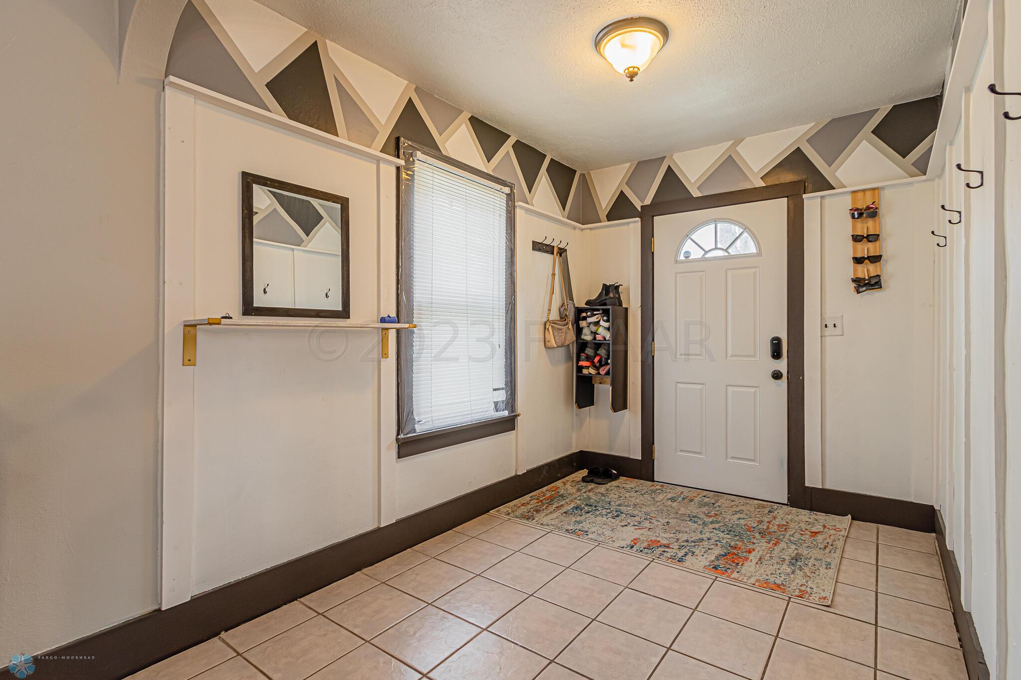 722 7th Street North, Fargo, ND-14