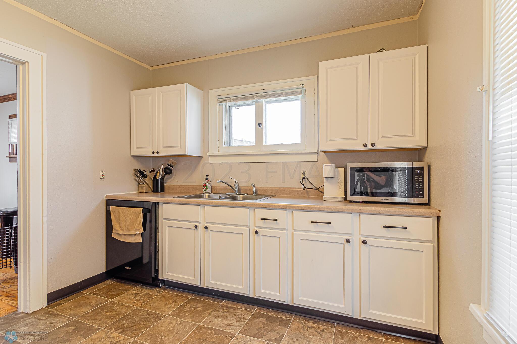 722 7th Street North, Fargo, ND-19