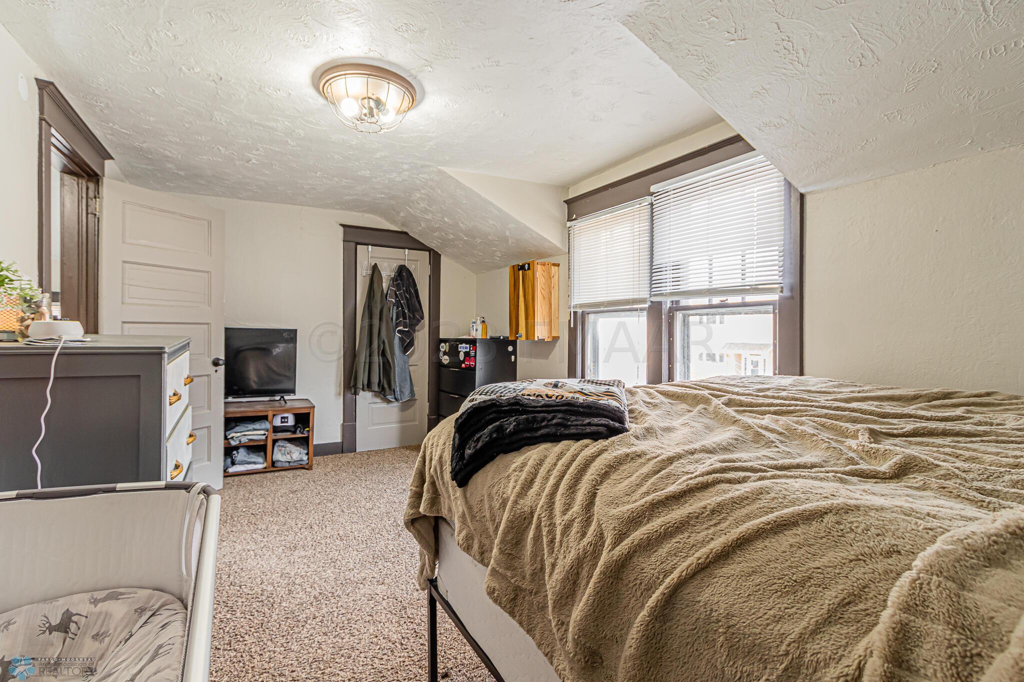 722 7th Street North, Fargo, ND-07