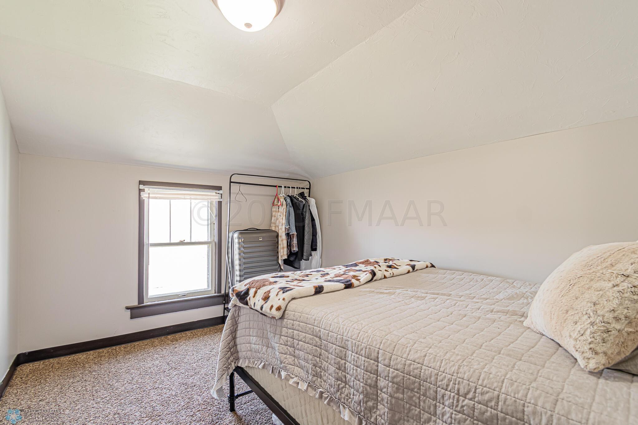722 7th Street North, Fargo, ND-06