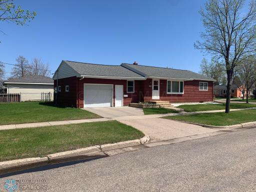 1416 13TH Avenue N, Moorhead, MN 56560