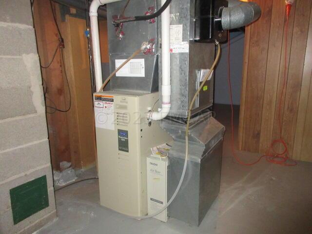 Utility/ Laundry Room