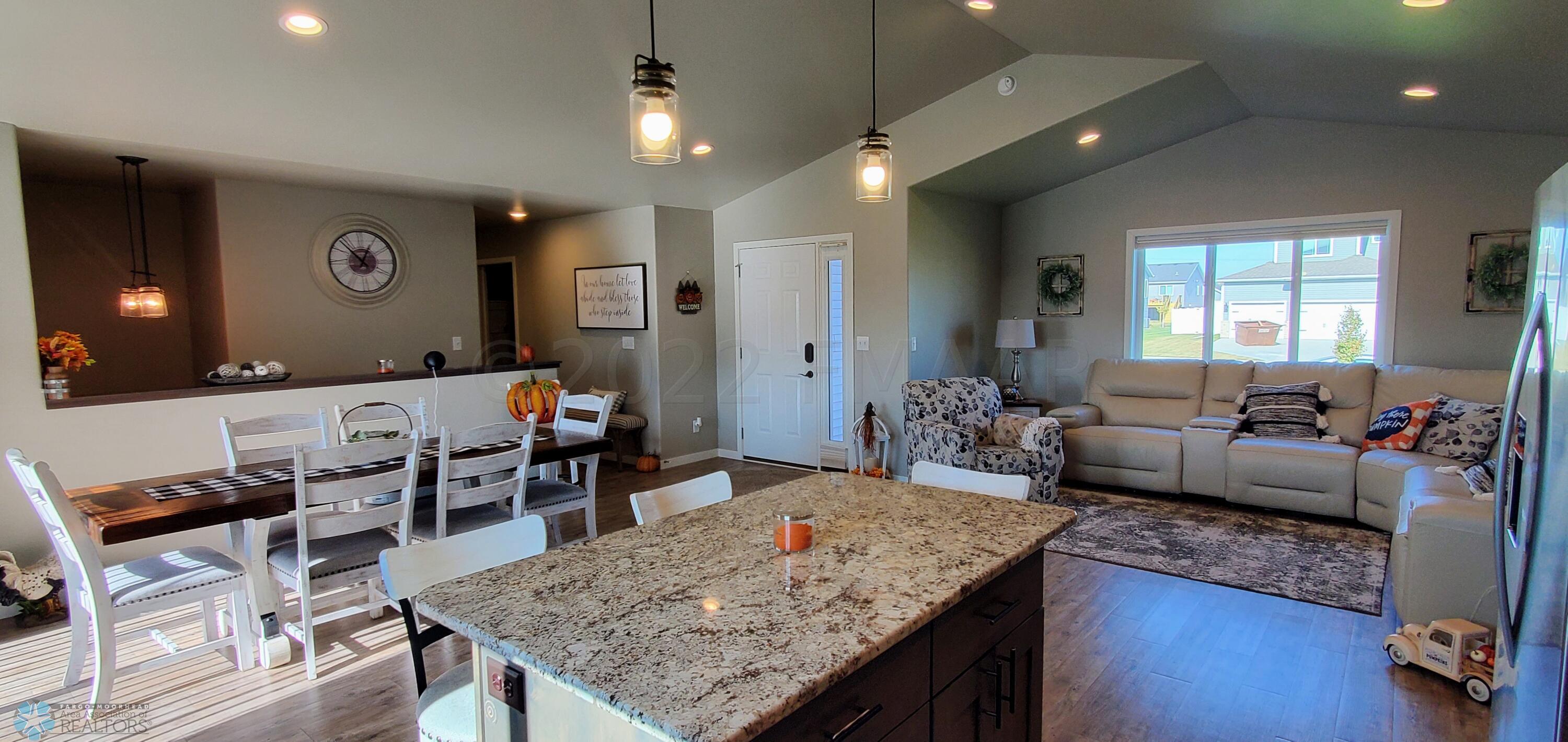 Dining/ Living Room