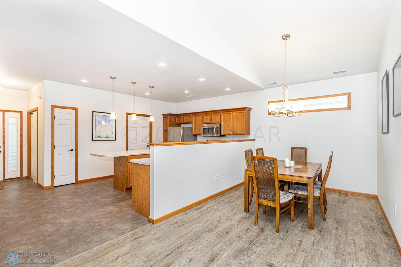 Dining/Kitchen