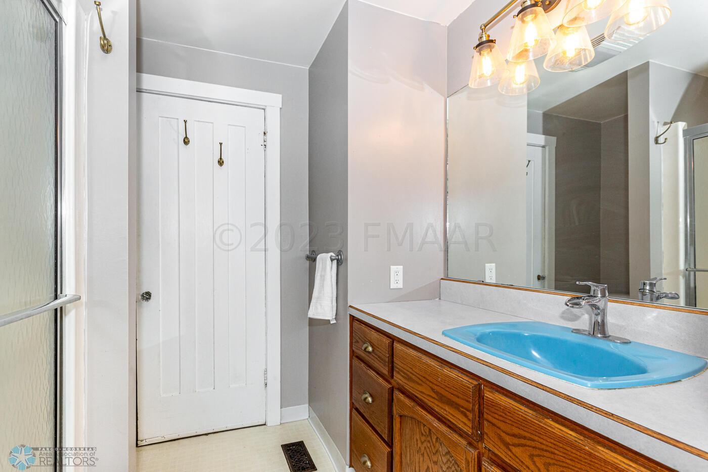 3/4 Bathroom