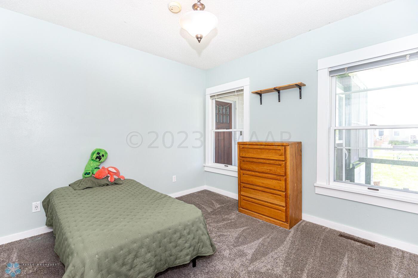 Main floor bed 1