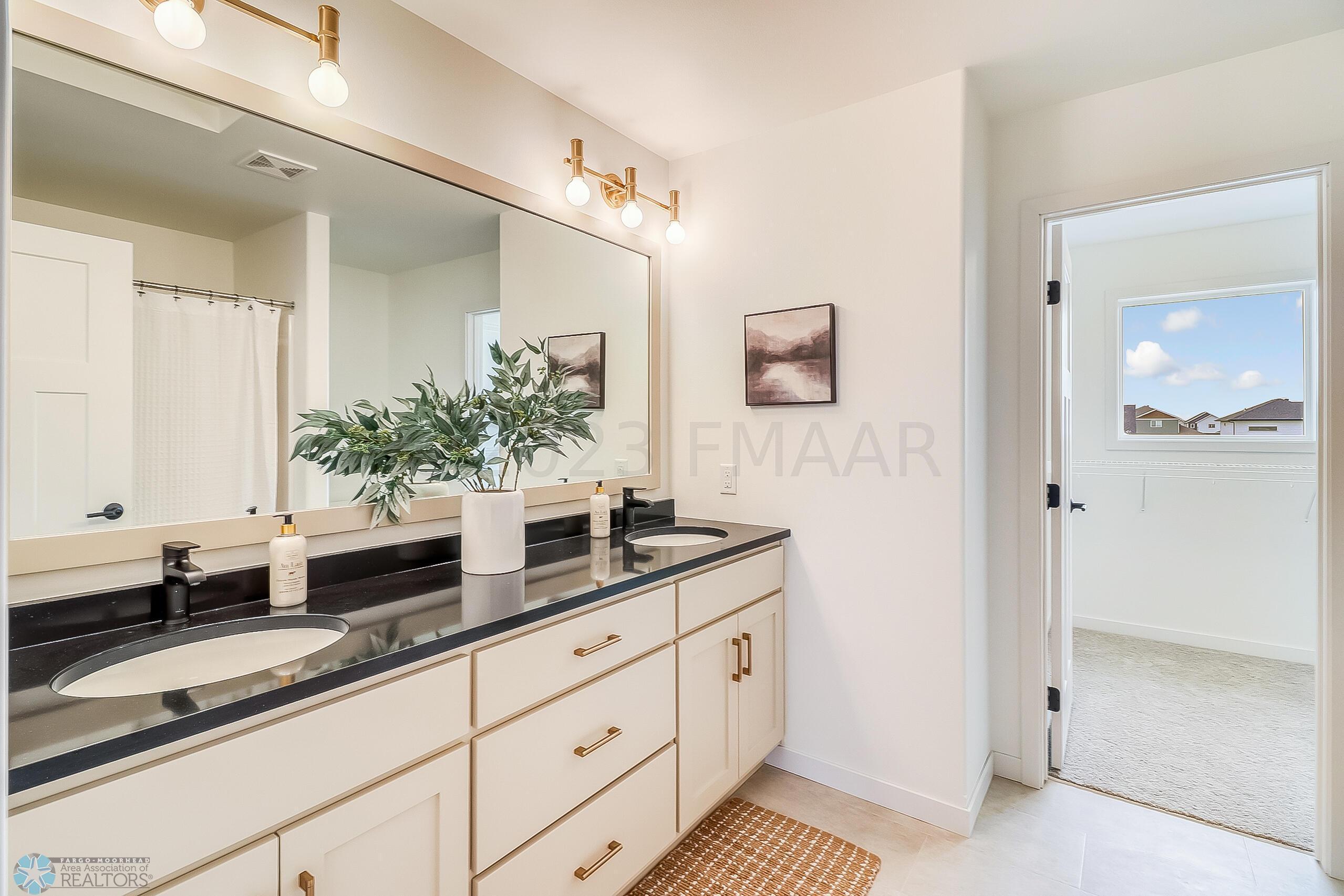 Primary Bathroom1_2