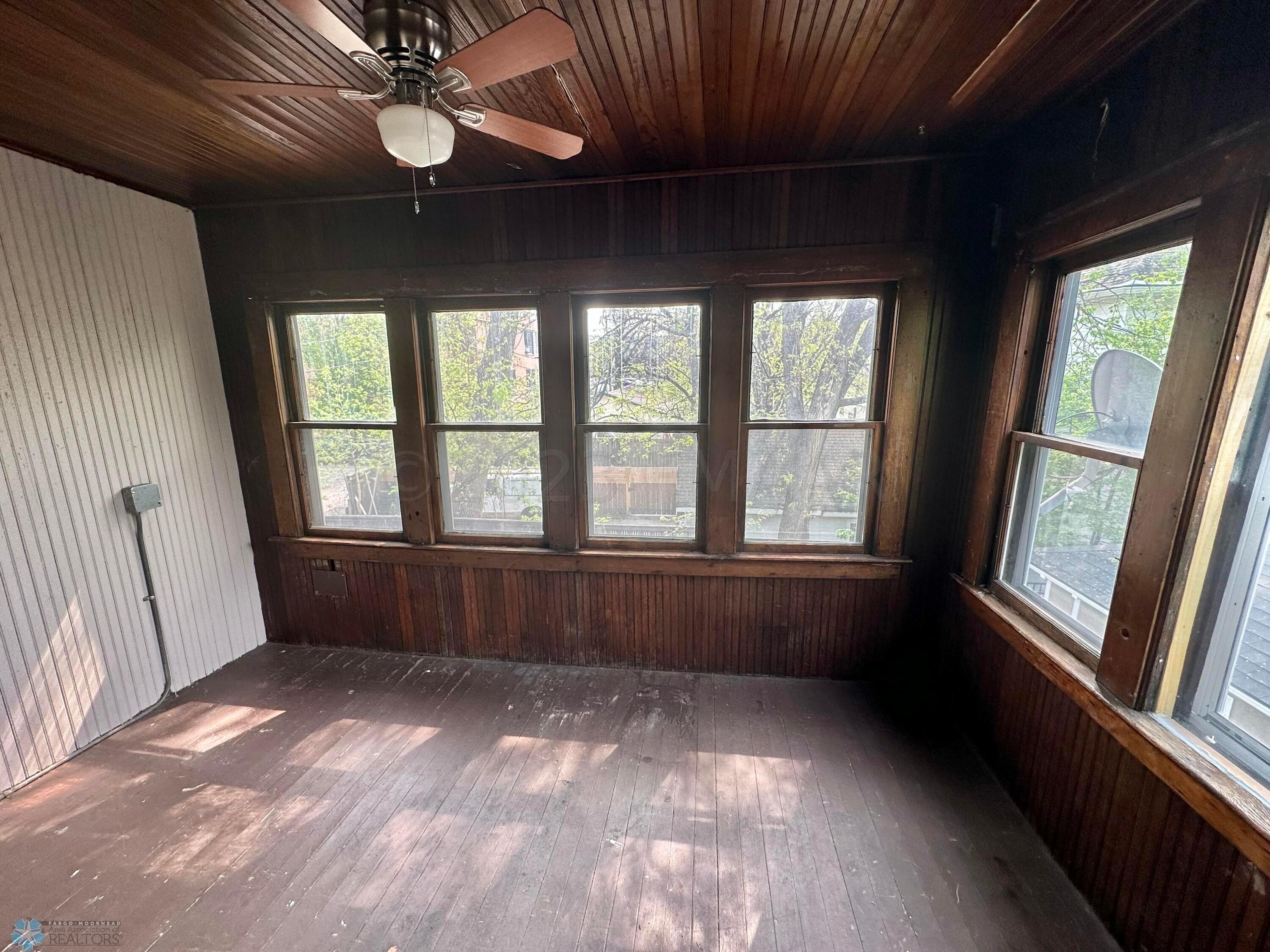 Upper Sunroom