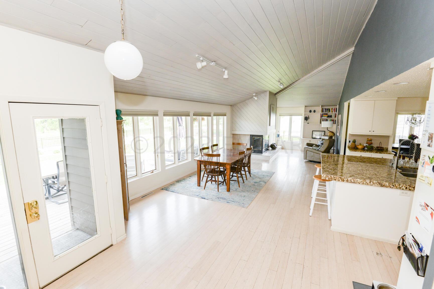 Kitchen/Dining