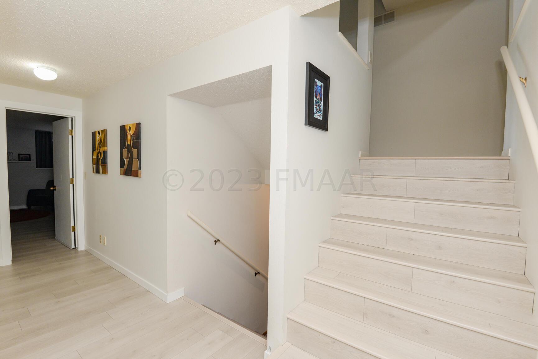 Stairs to lower
