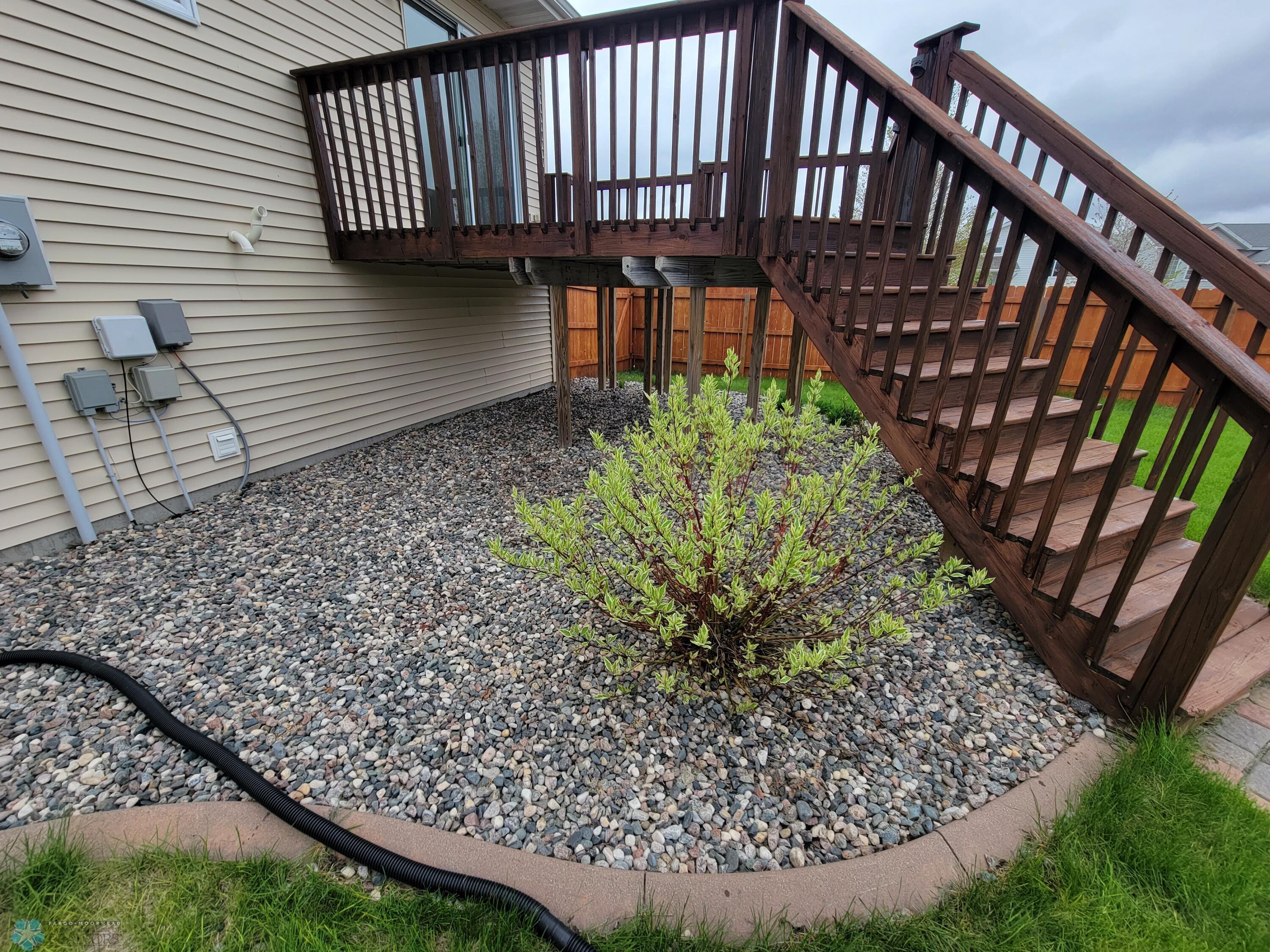 Deck stairs