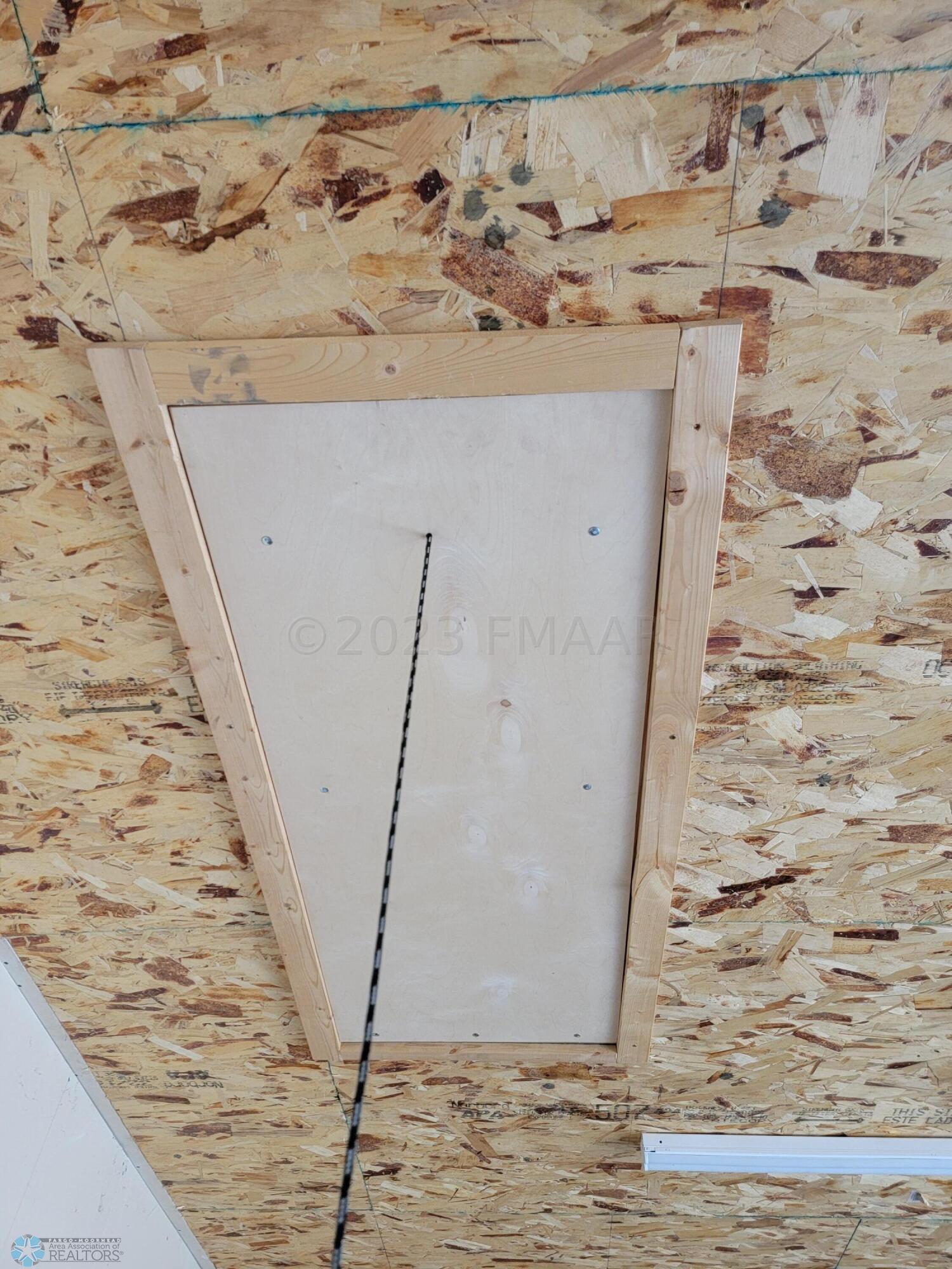 Garage Pulldown stairs