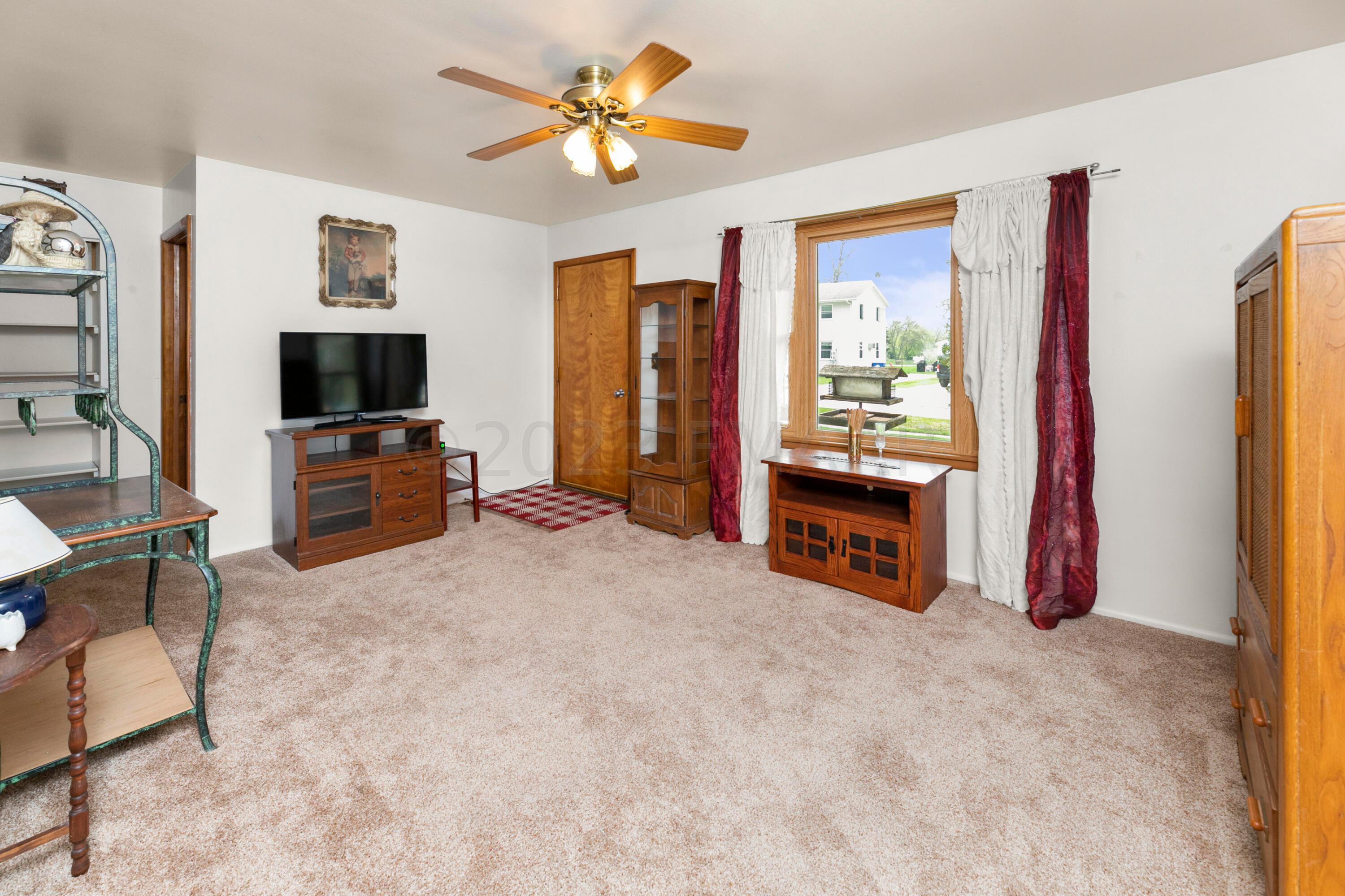 5 Living Room-1