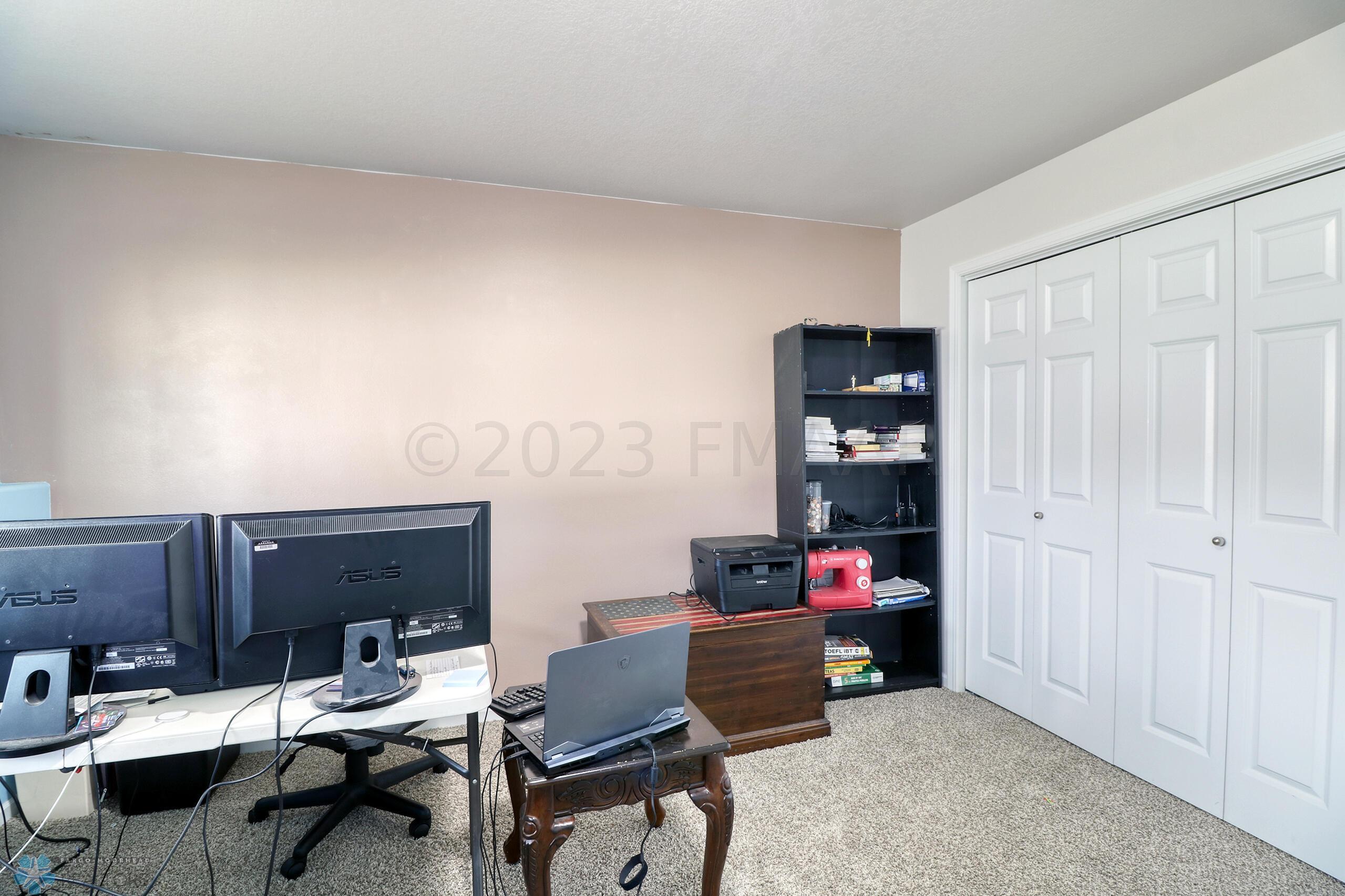 27 Basement Bedroom1_2