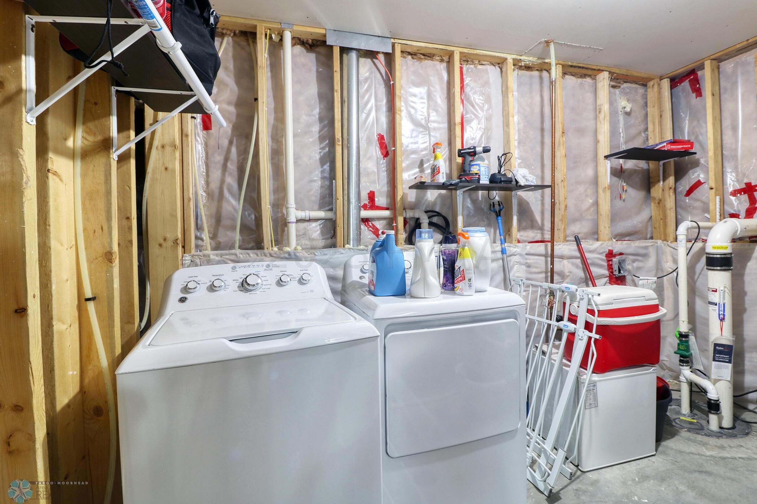 32 Laundry