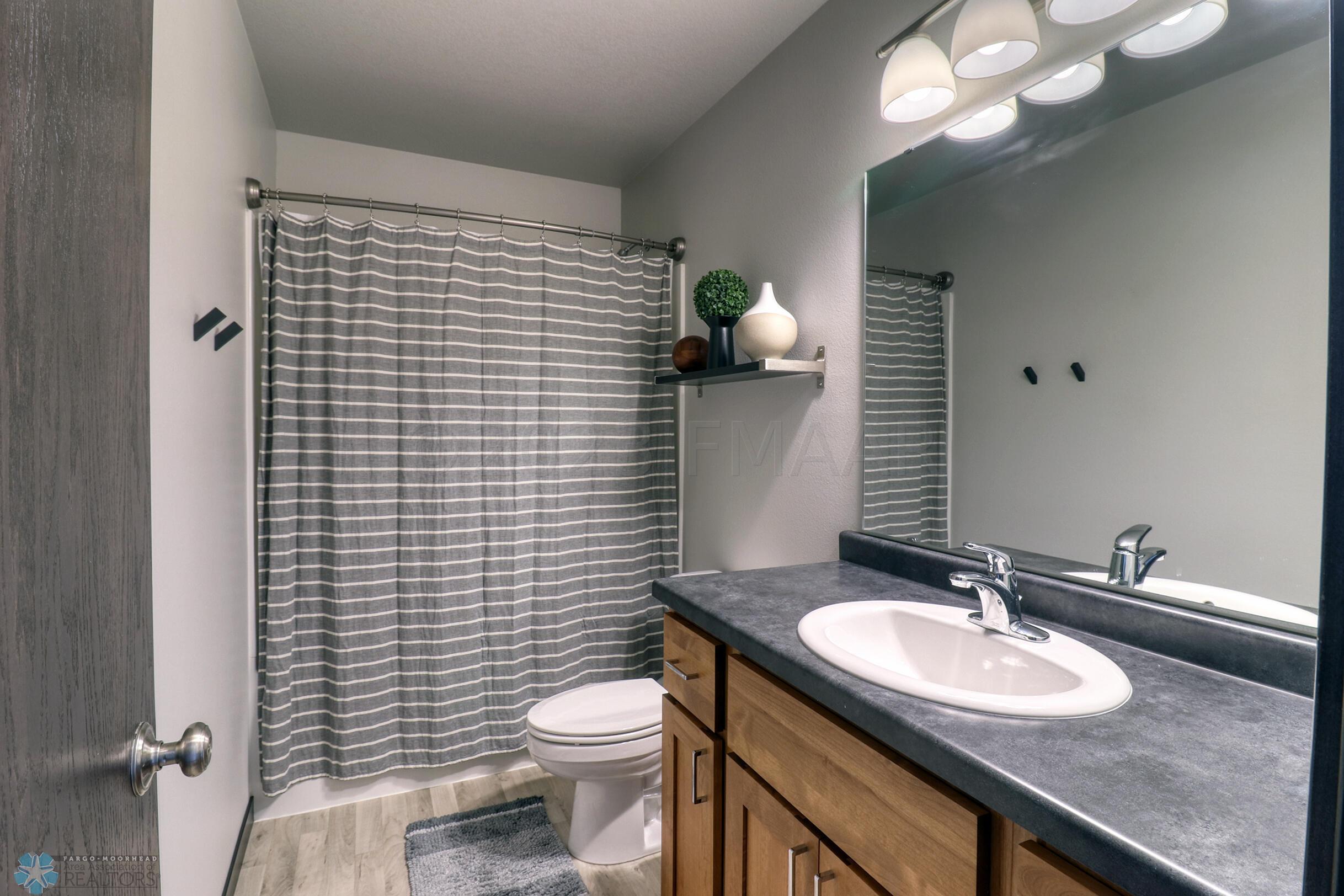 Bathroom1_1