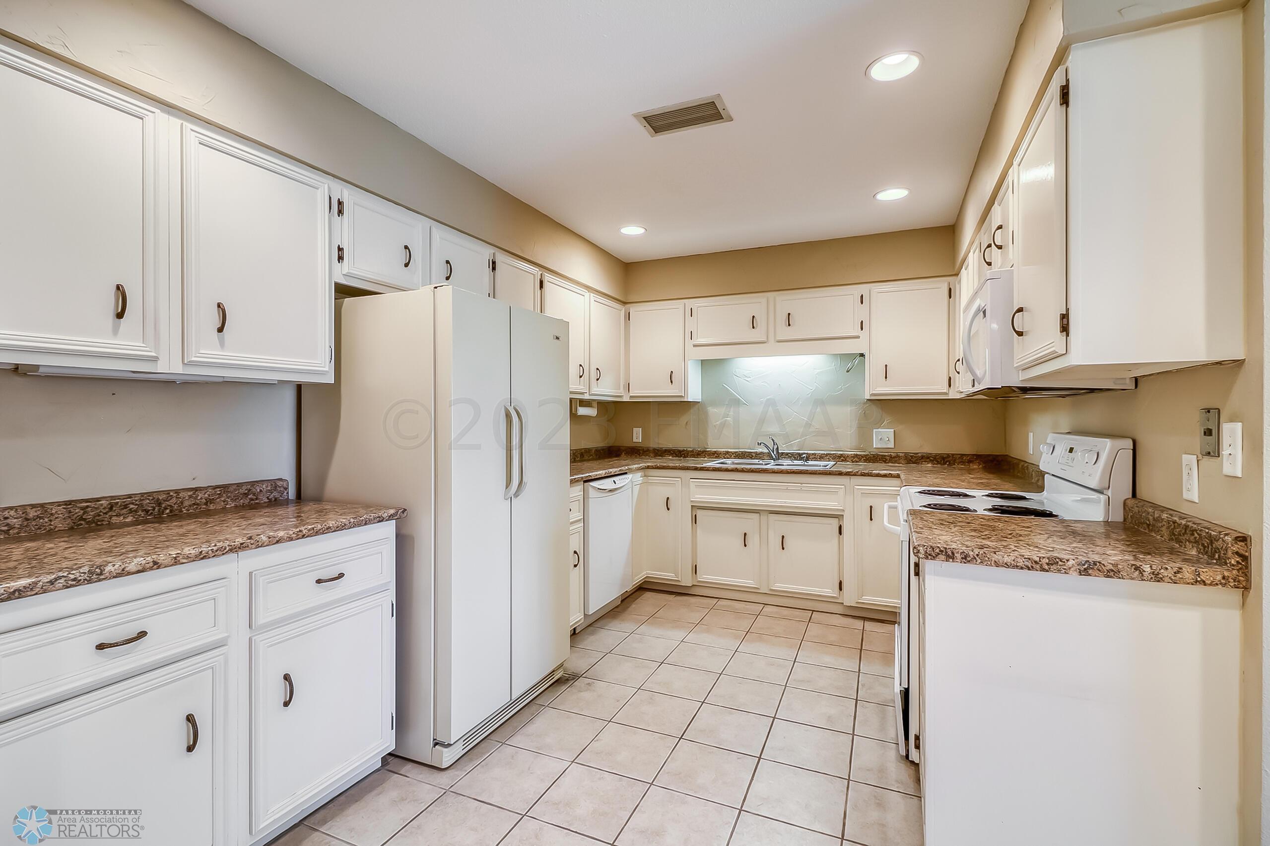 Kitchen1_0