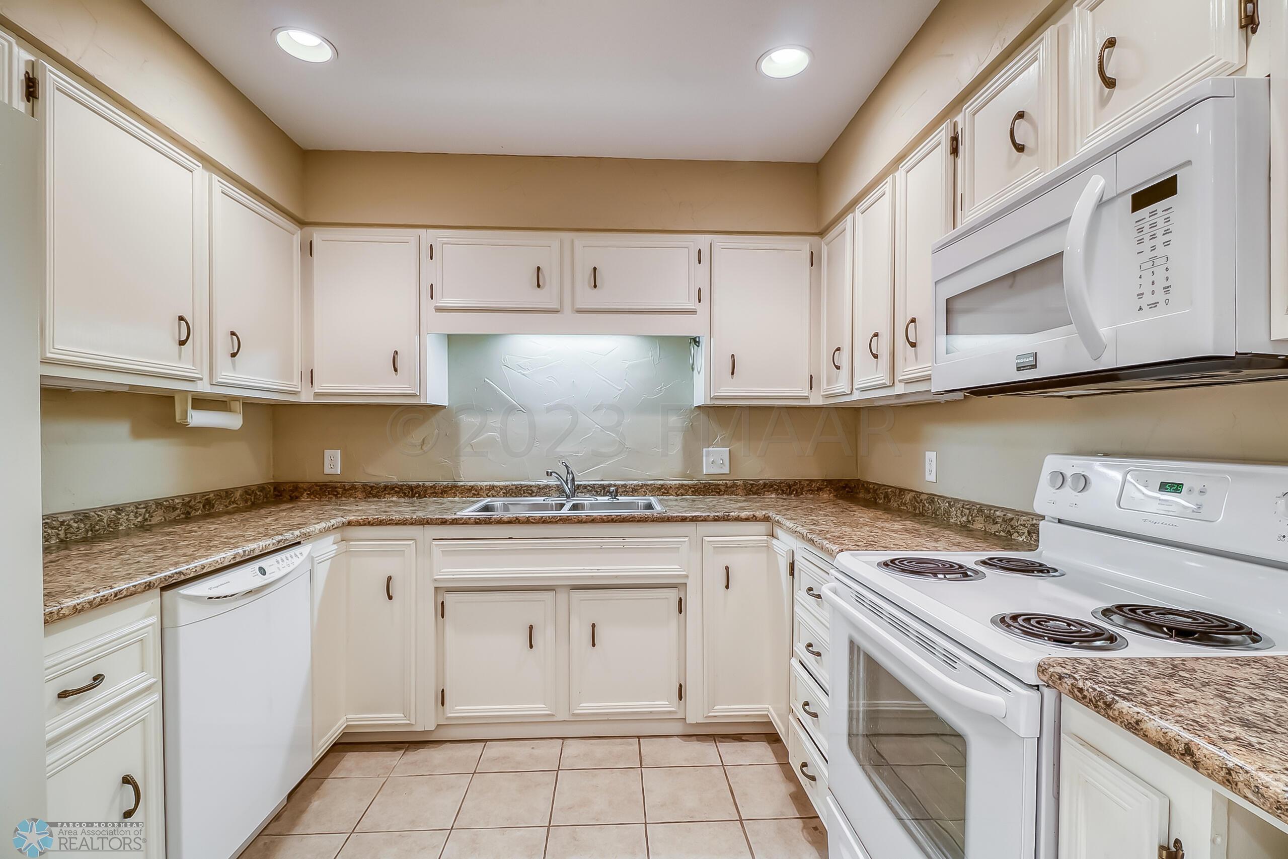 Kitchen1_1