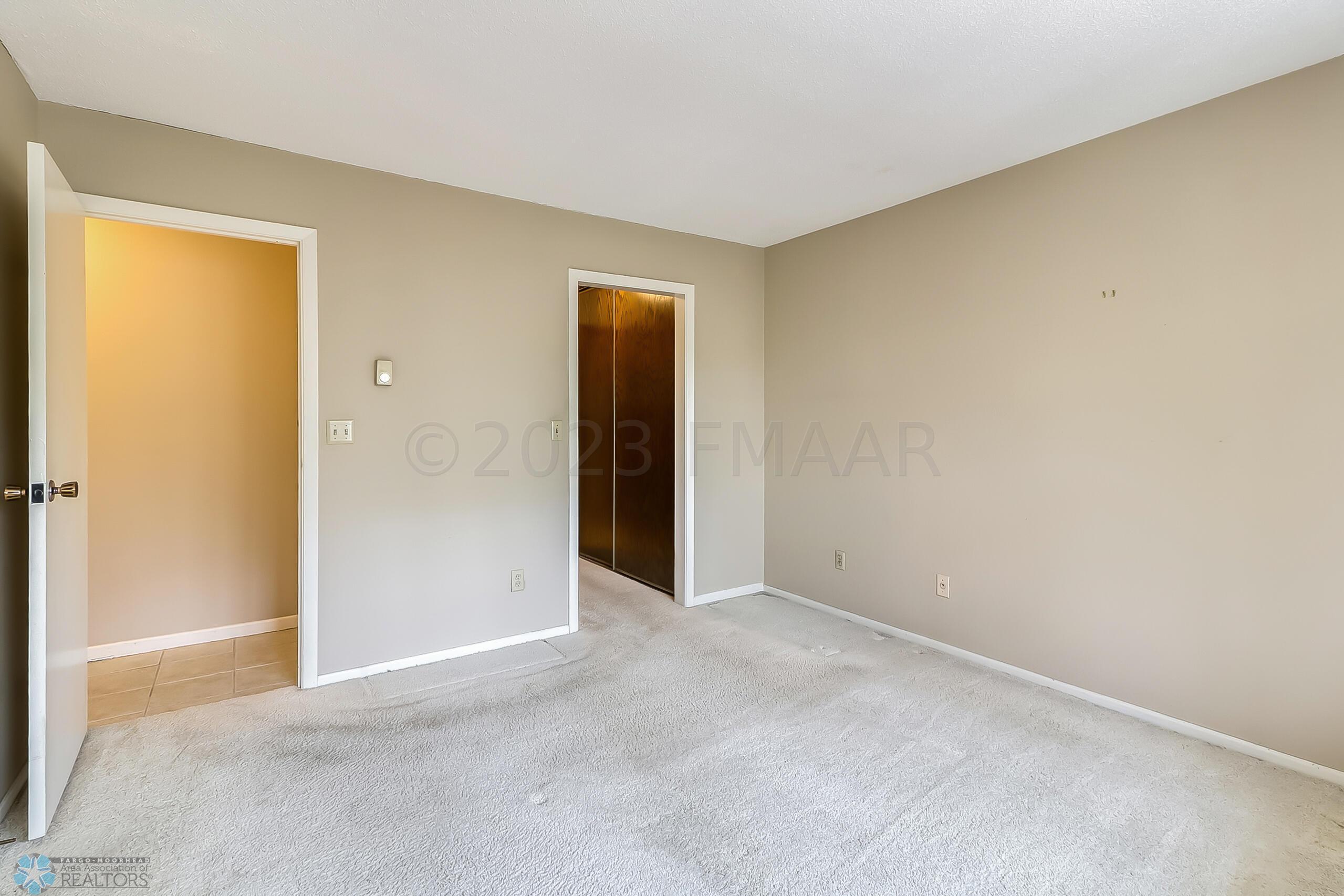 Master Bedroom1_3