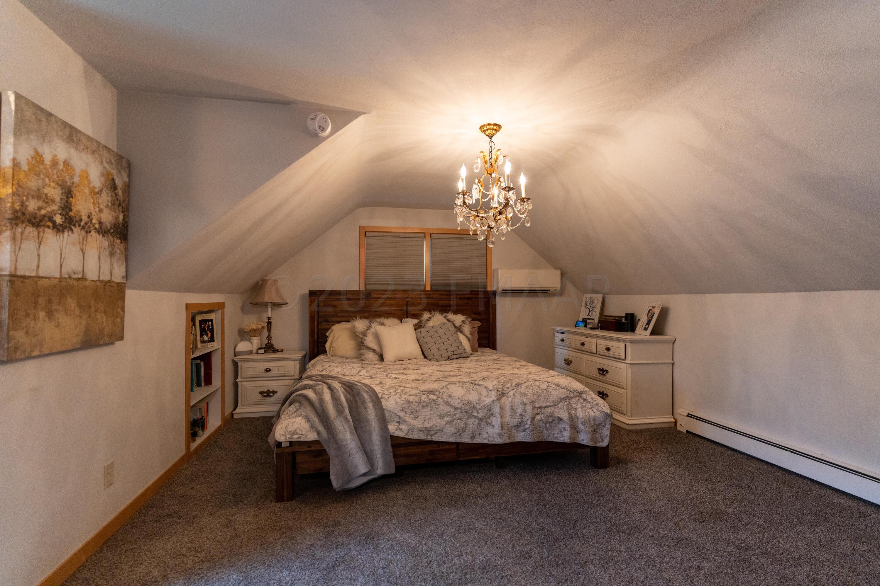 Bedroom 4 (Upper Level)