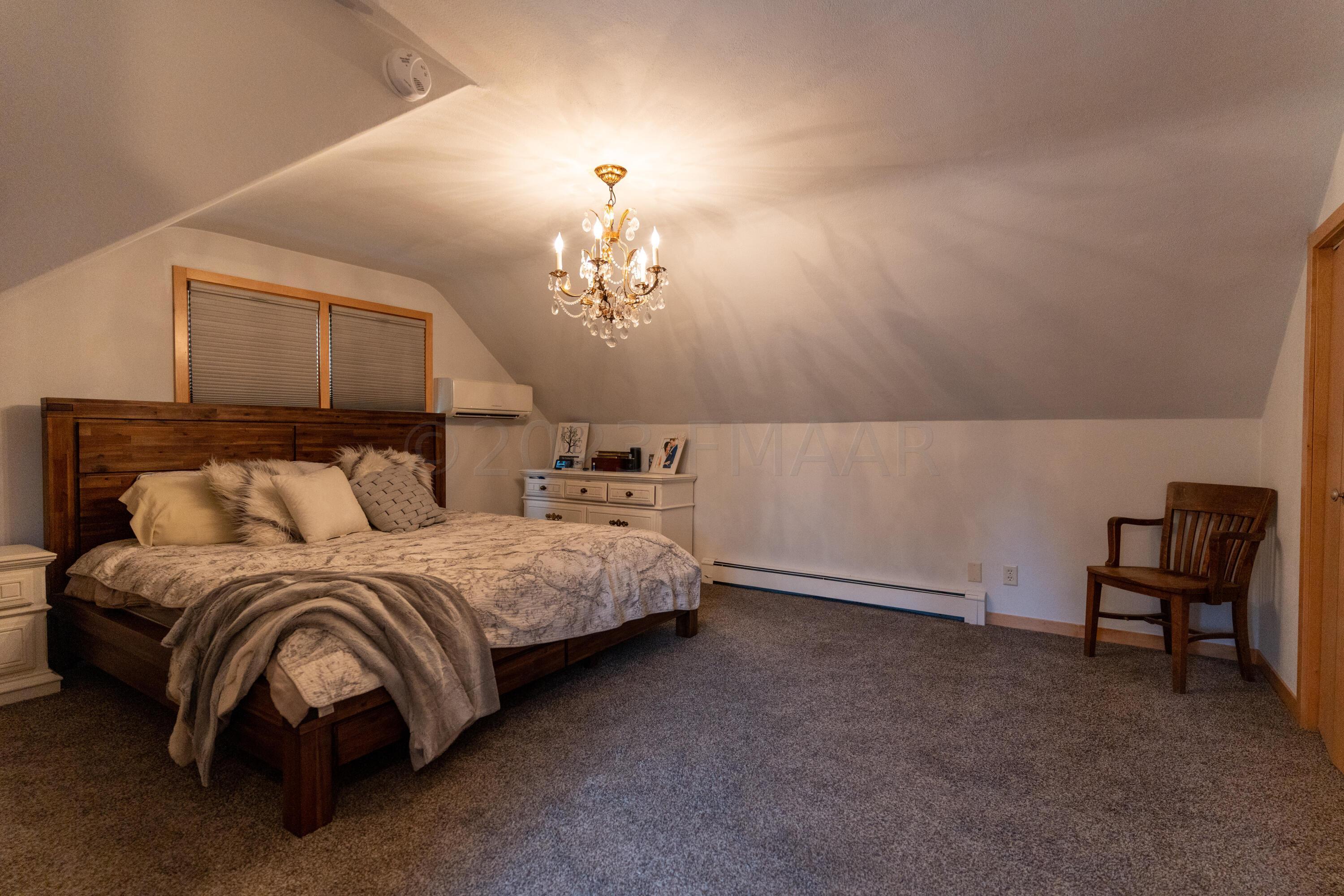 Bedroom 4 (Upper Level)
