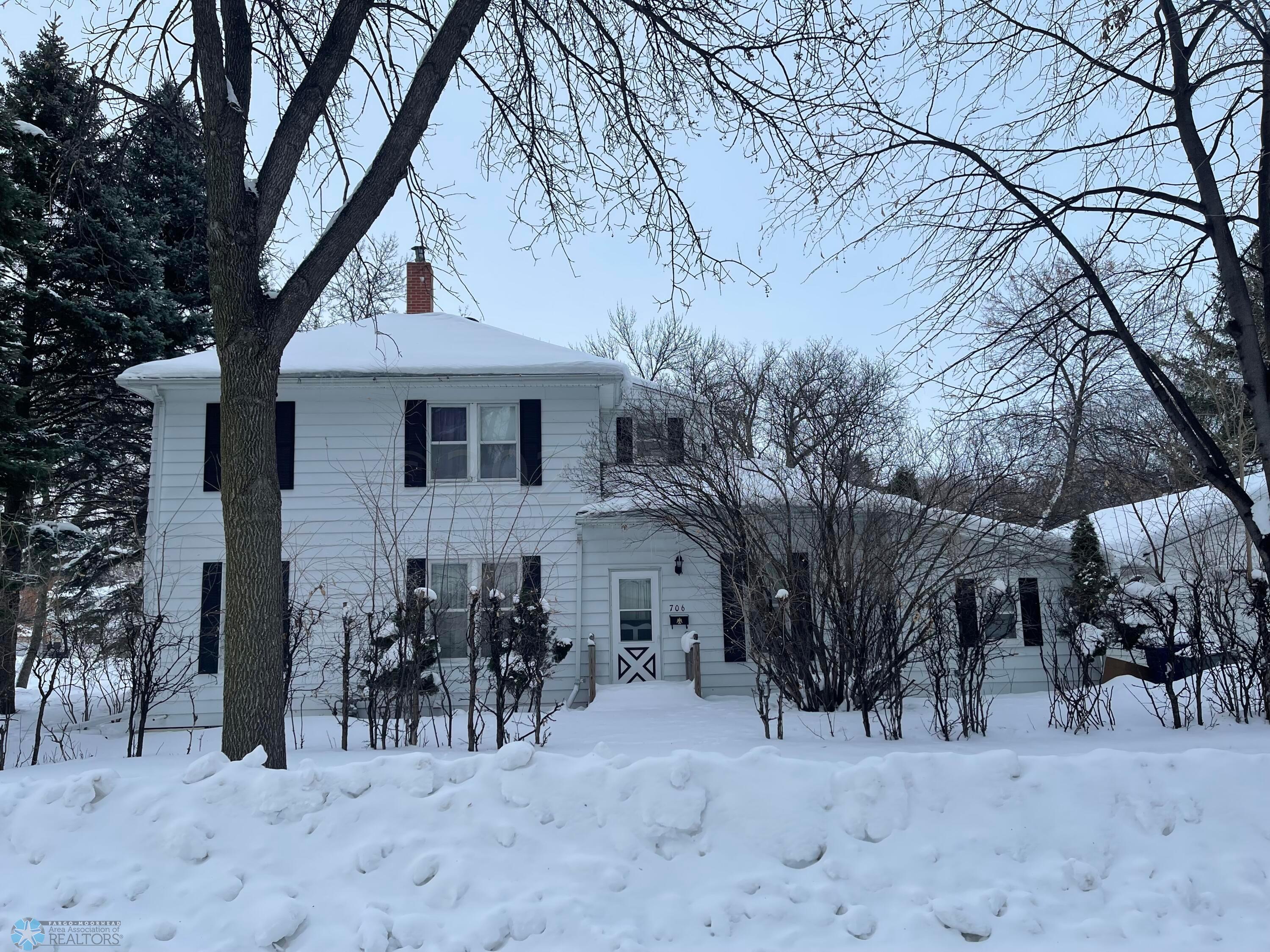 203 7th Ave S Mhd