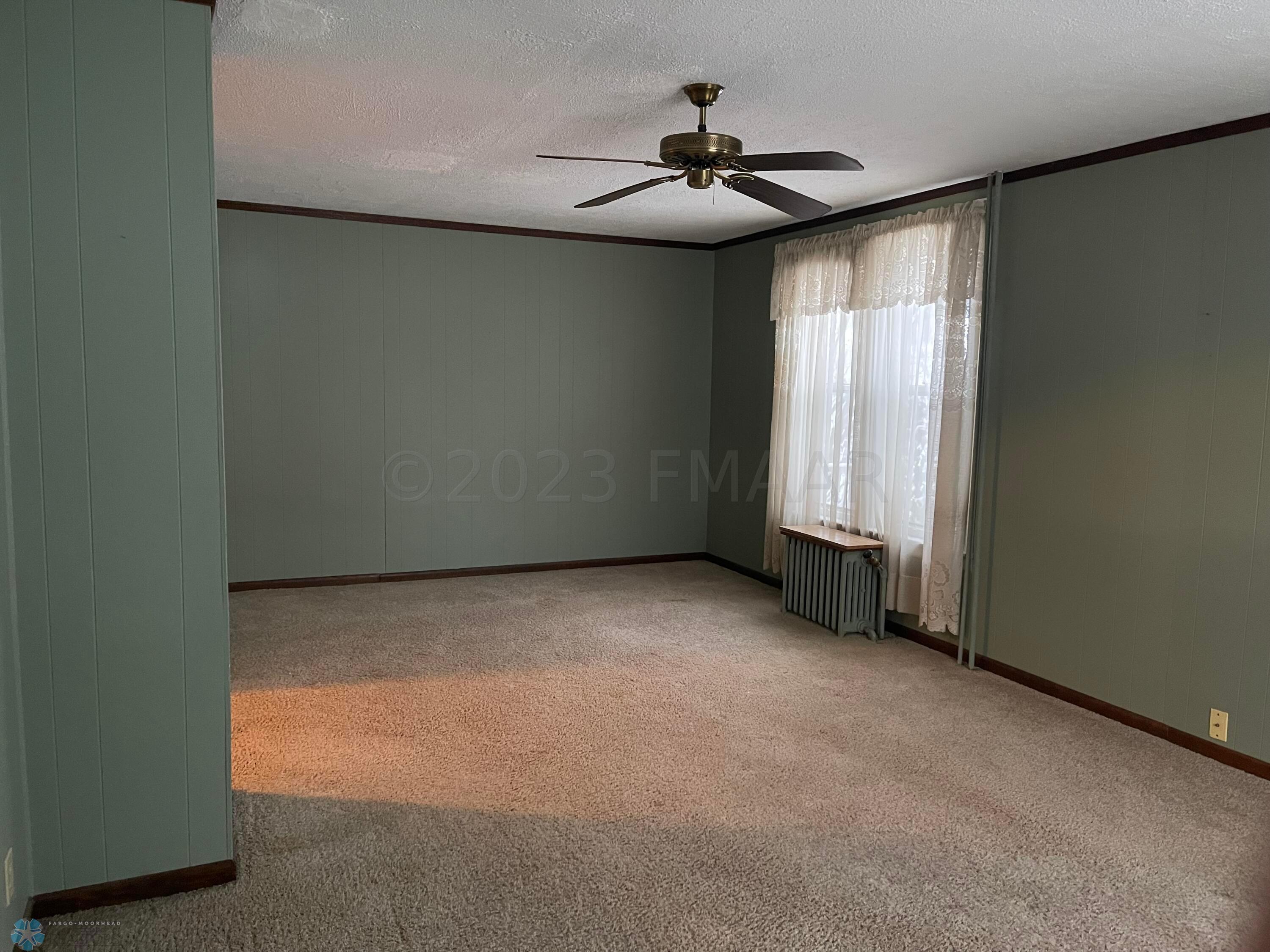 203 Living Room/Dining Room