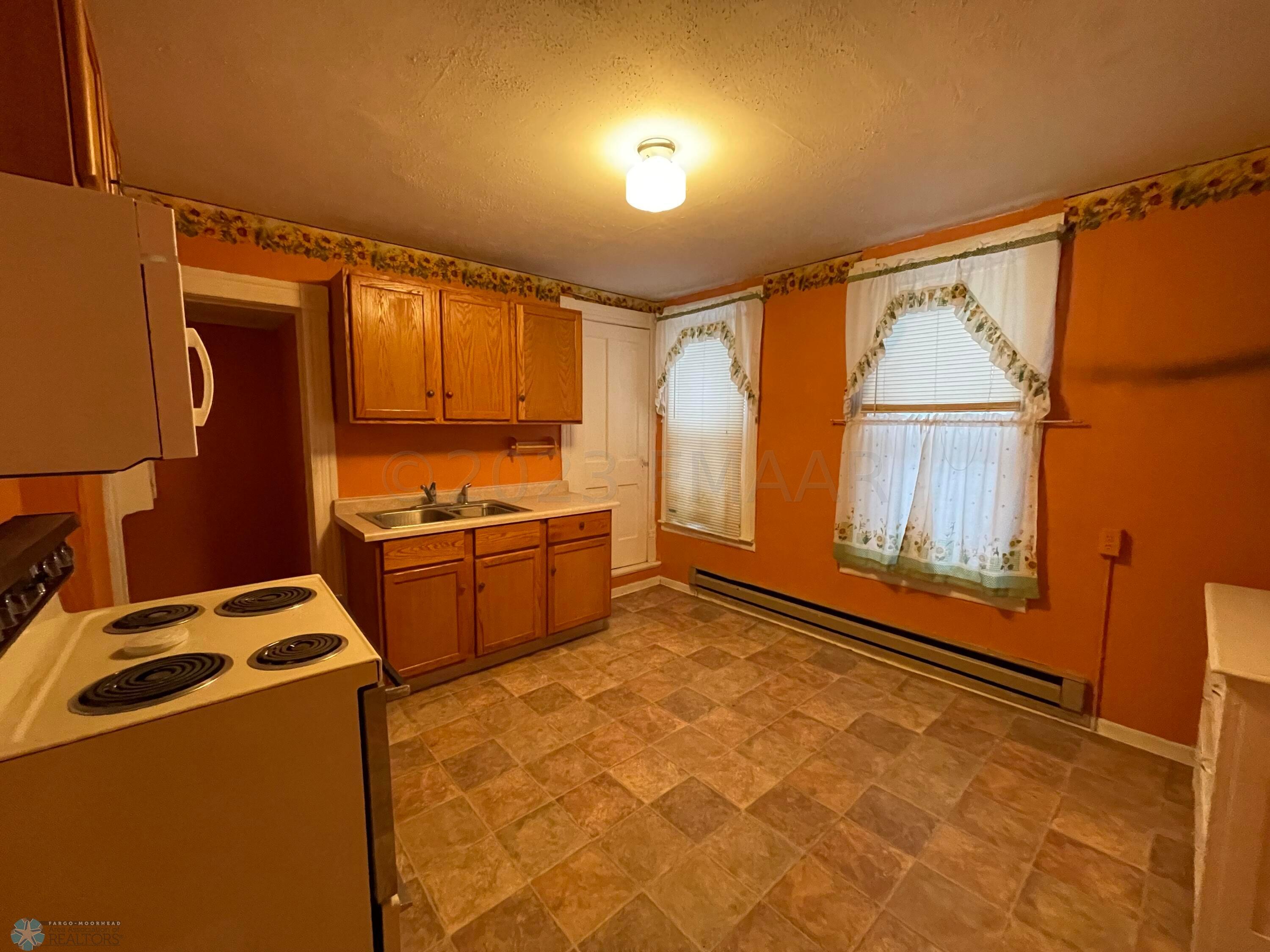 706 APARTMENT