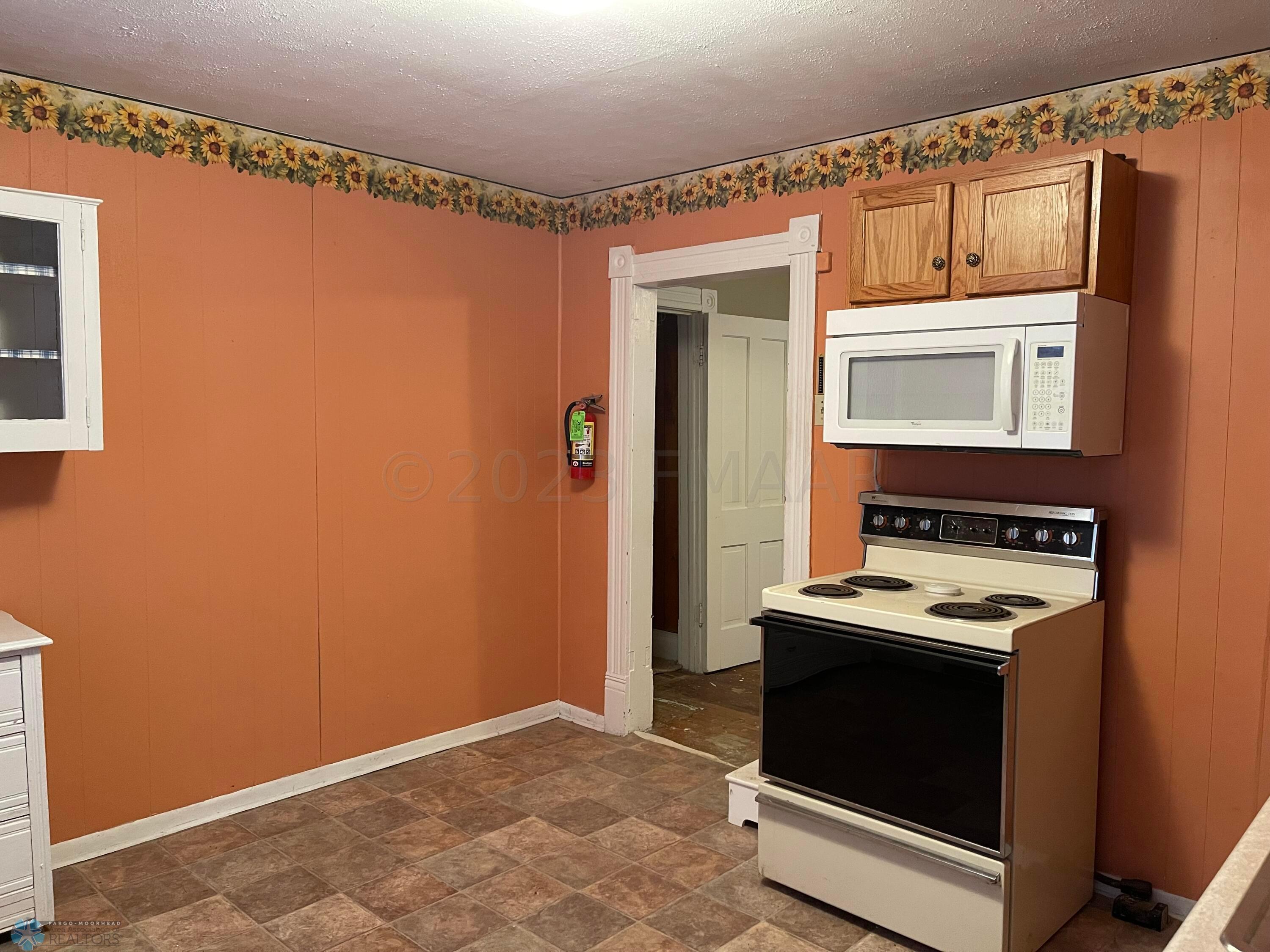 706 Kitchen