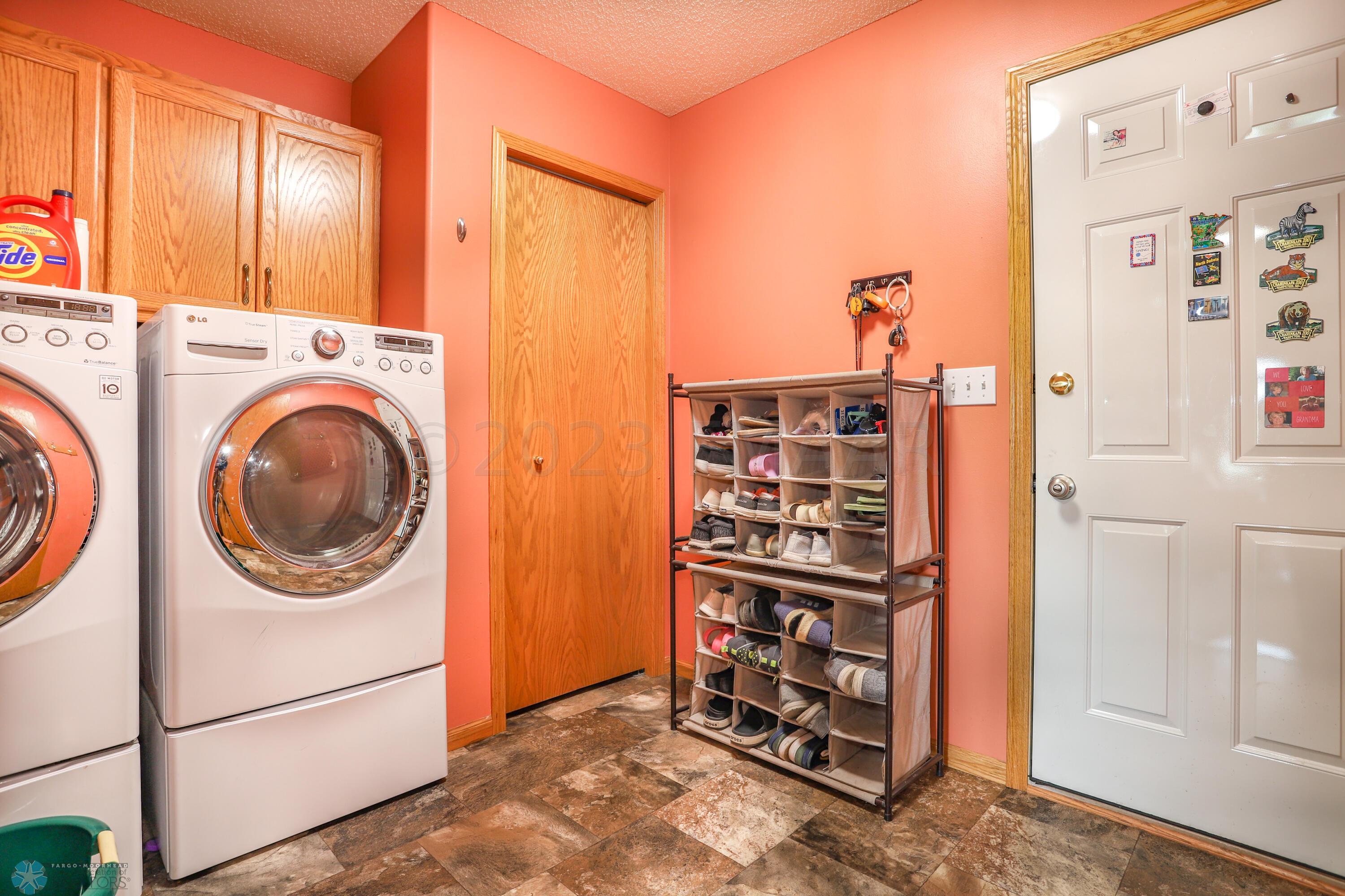 Mud/ Laundry Room