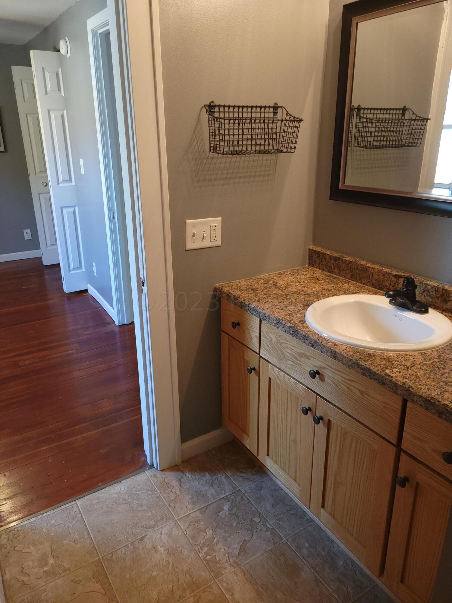 Bathroom 1-3