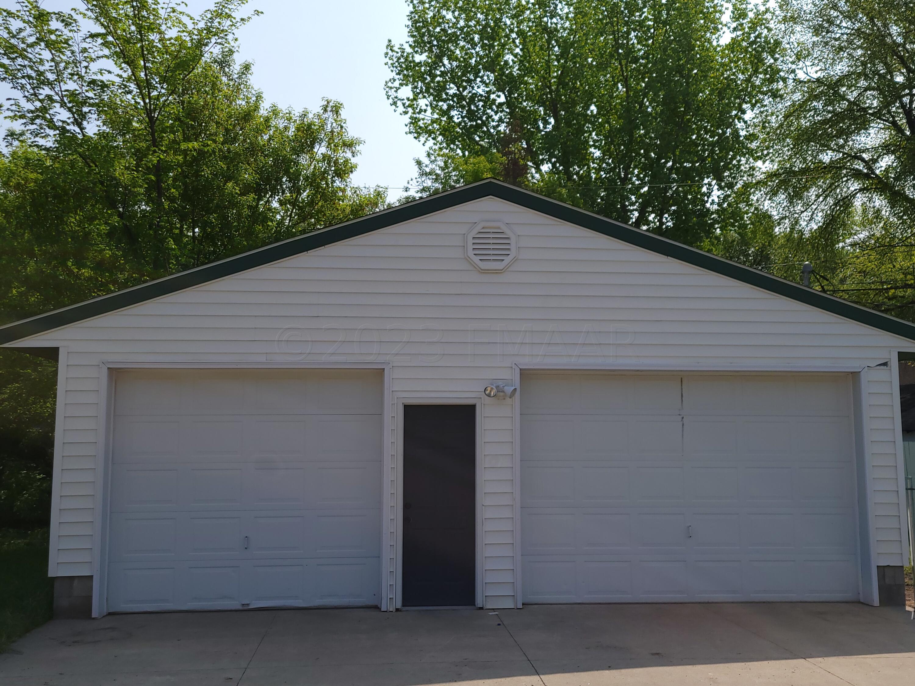 garage