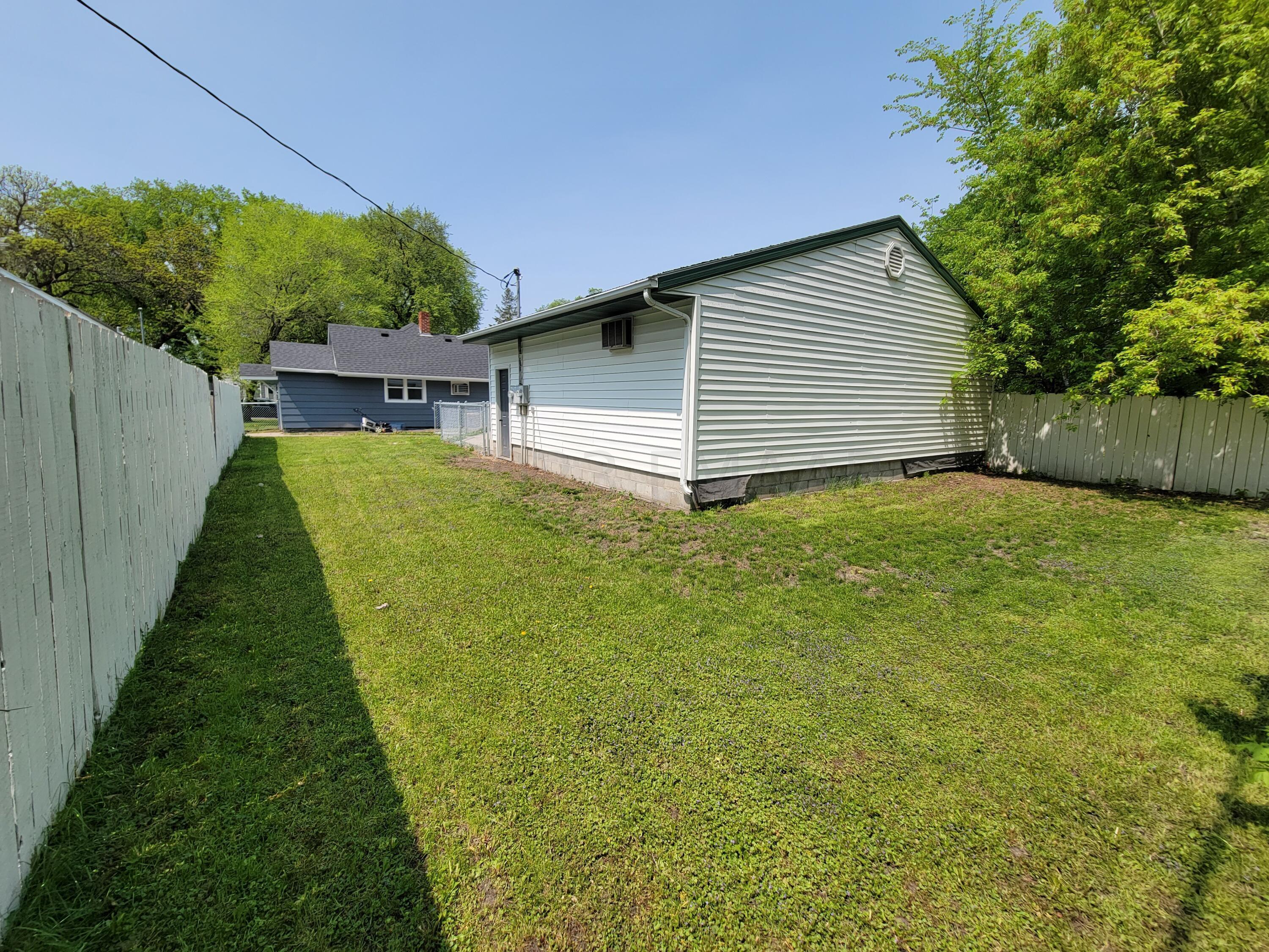 Yard 2